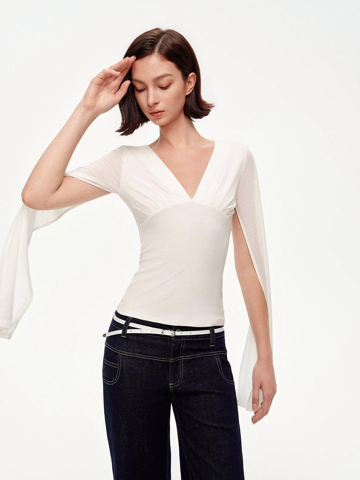 STRIKE A POSE Two Way V-neck Side Slit Mesh Sleeve Women&