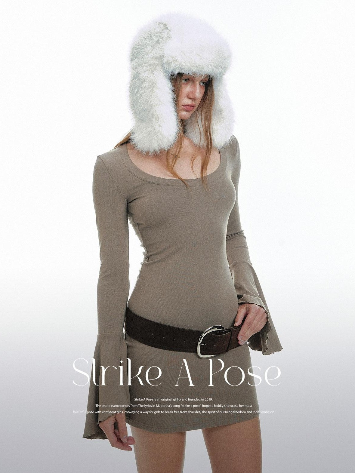 STRIKE A POSE U Neck Bell Sleeve Slim Knit Women&