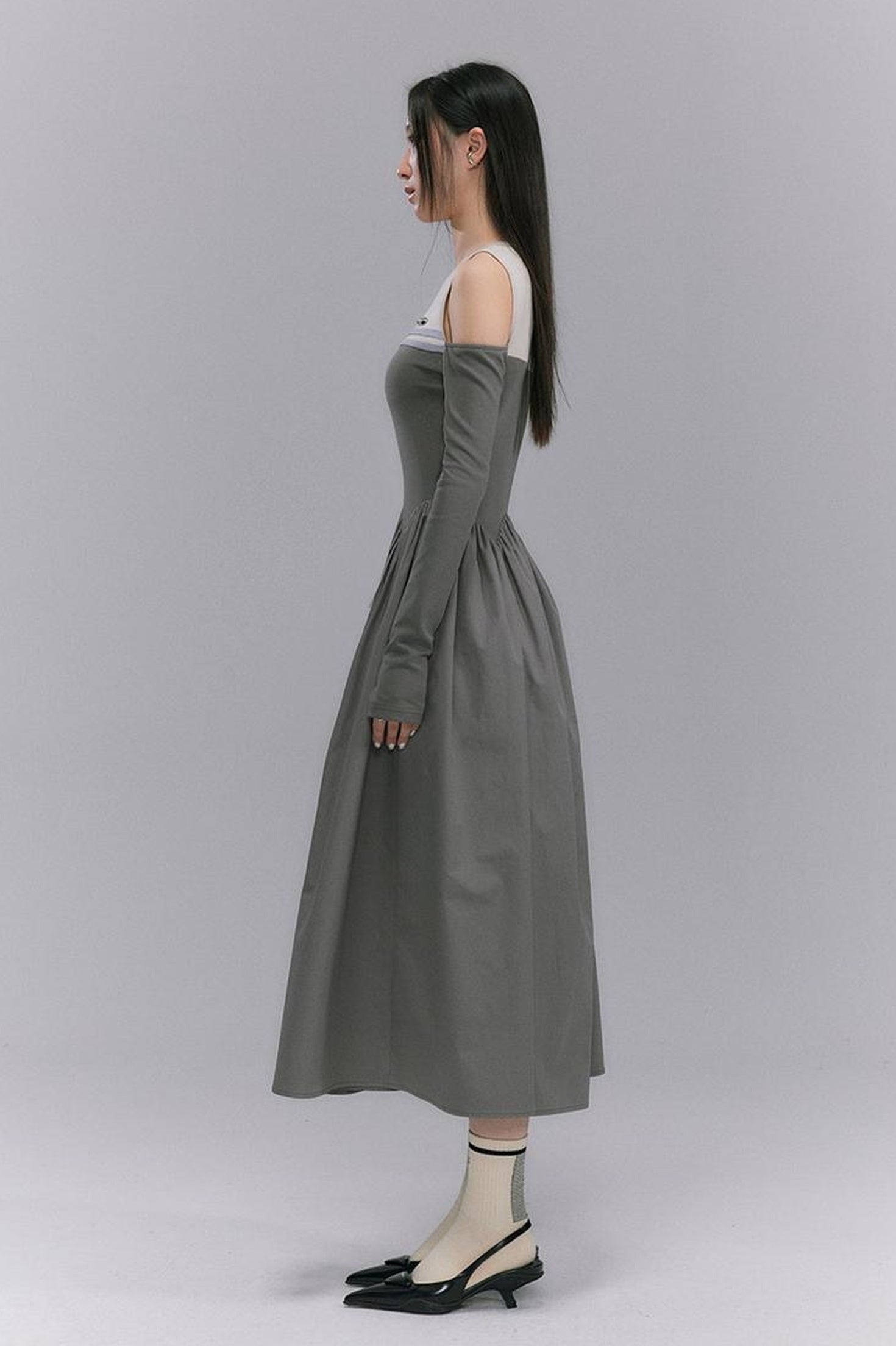 DIDDI MODA Shoulder Cutout Colorblock Knit Maxi Dress