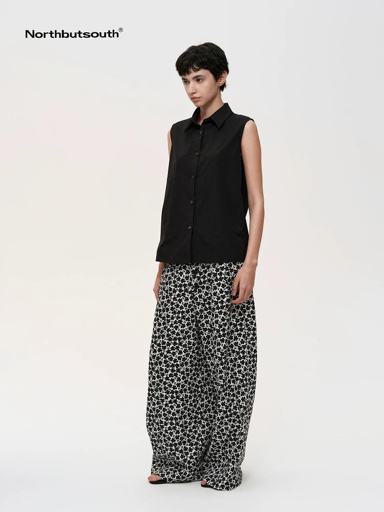 Single Row Button Sleeveless Cotton Shirt in Black and Red