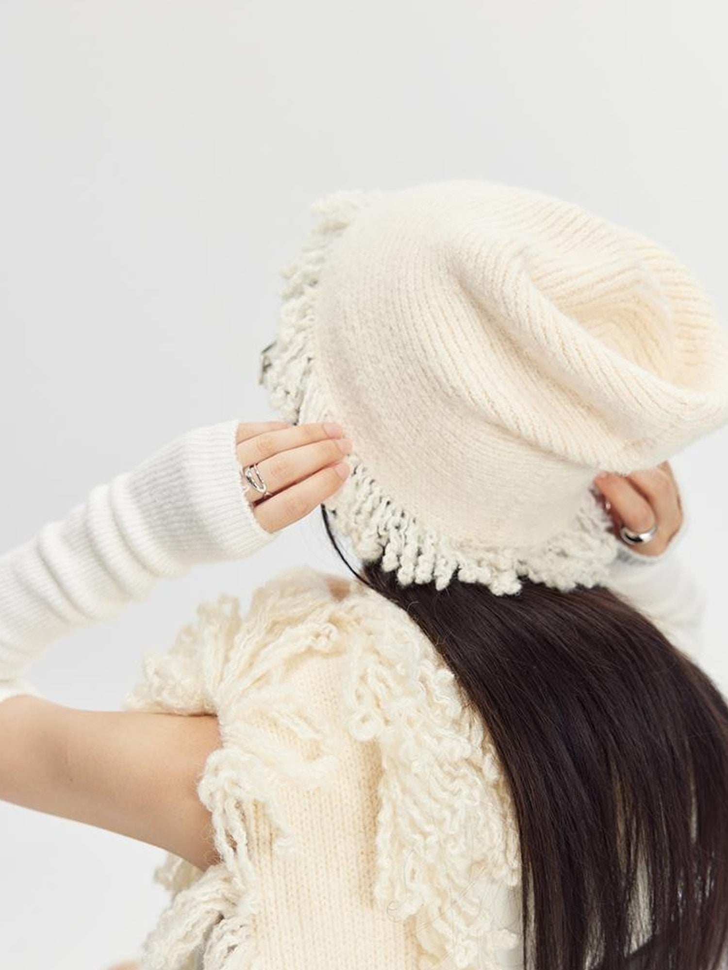 DIDDI MODA Snow Elf Cozy Fringe Hat Scarf Set