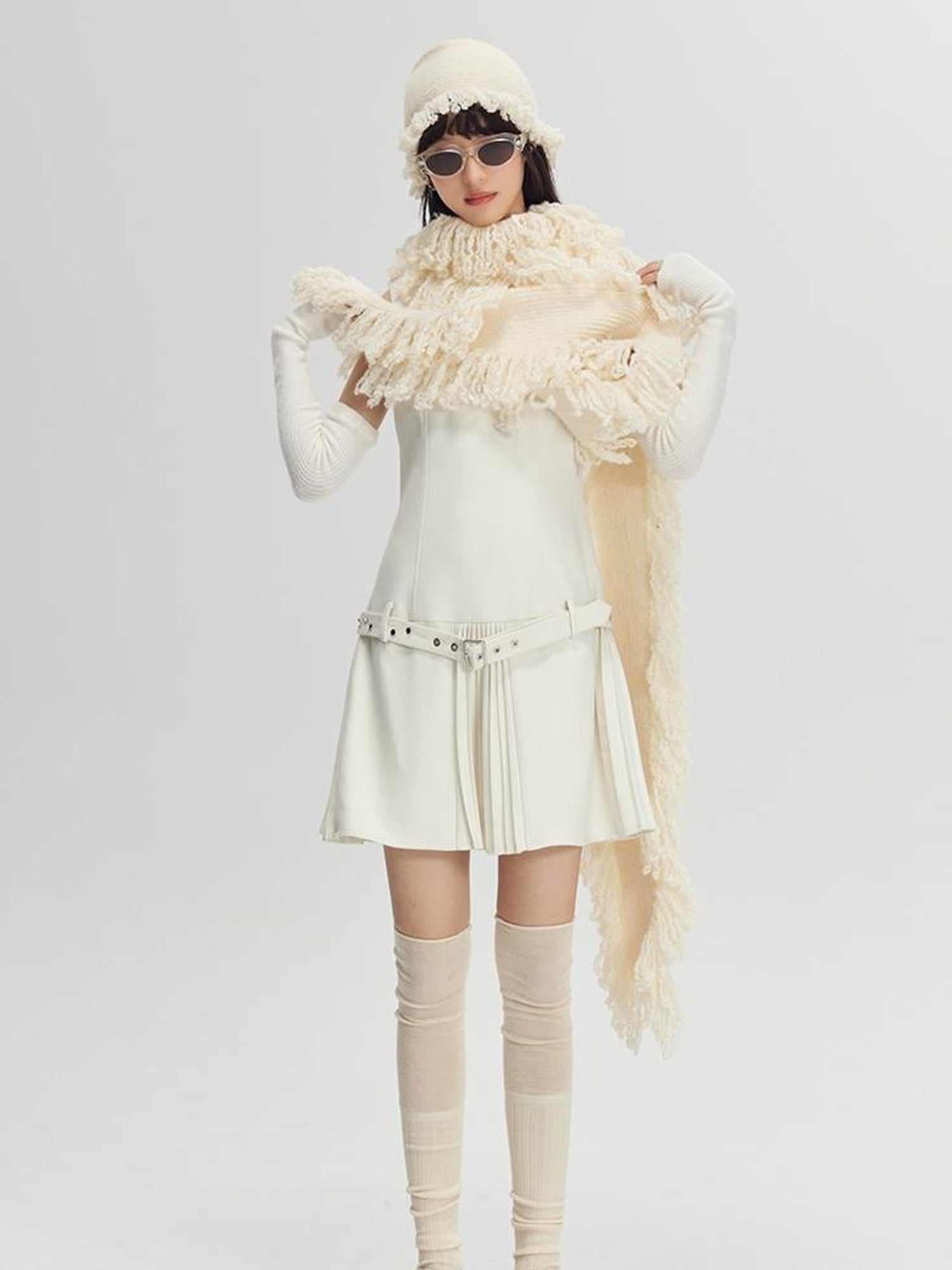 DIDDI MODA Snow Elf Cozy Fringe Hat Scarf Set