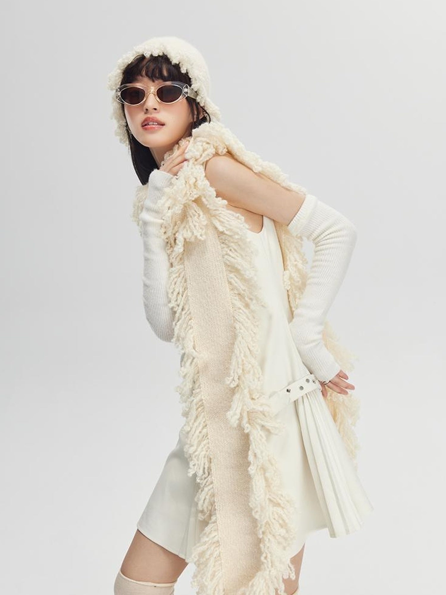 DIDDI MODA Snow Elf Cozy Fringe Hat Scarf Set