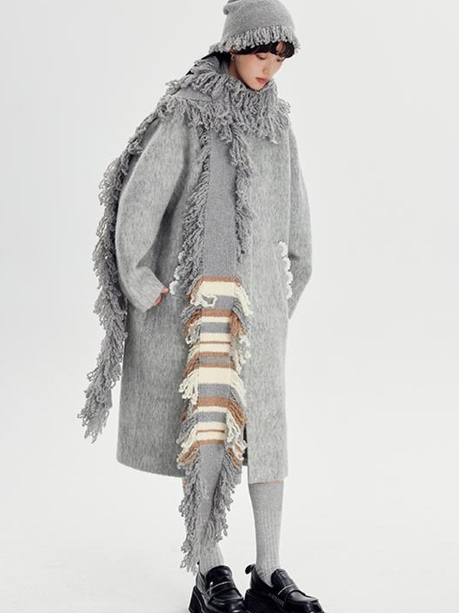 DIDDI MODA Snow Elf Cozy Fringe Hat Scarf Set