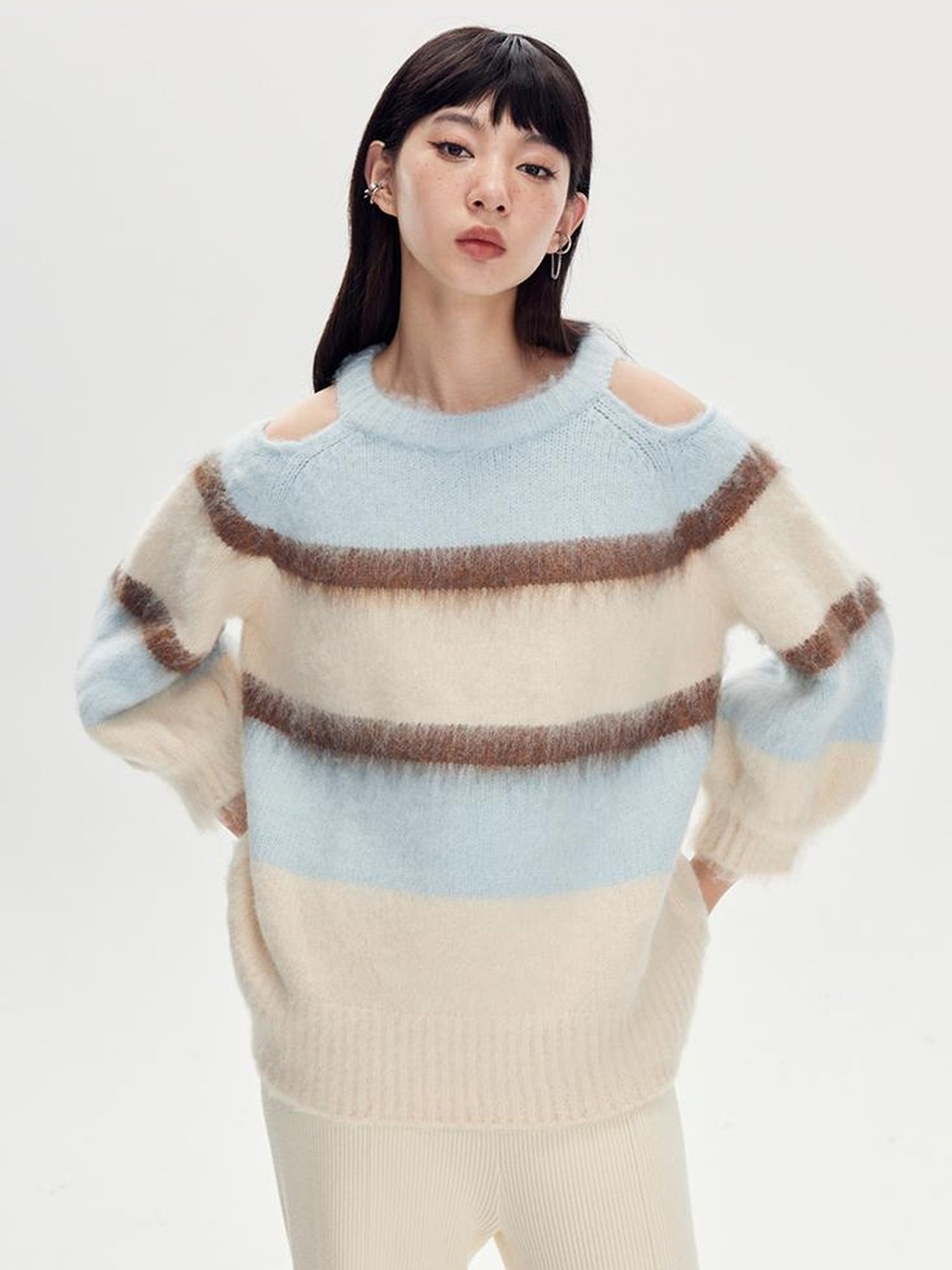 DIDDI MODA Soft Striped Knit Sweater With Colorblock Shoulder Cutout