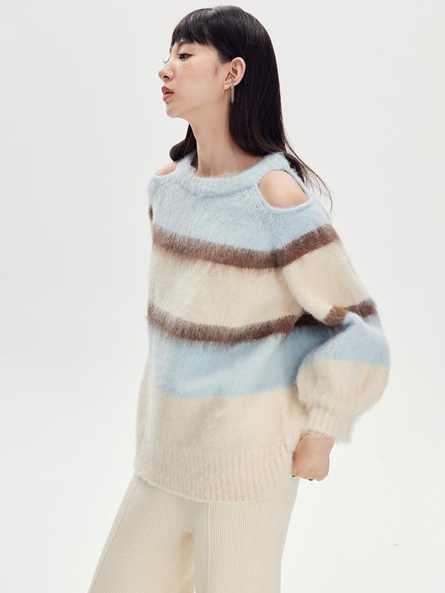 DIDDI MODA Soft Striped Knit Sweater With Colorblock Shoulder Cutout