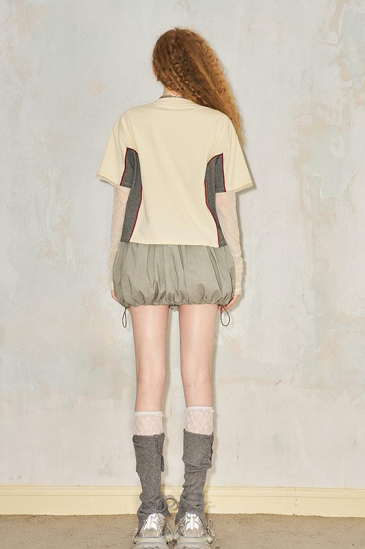 DIDDI MODA Sporty V Neck Cherry Bow Print Mesh Tee