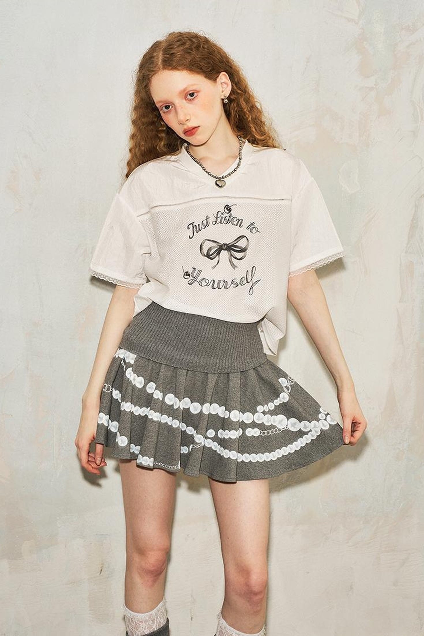 DIDDI MODA Sporty V Neck Cherry Bow Print Mesh Tee