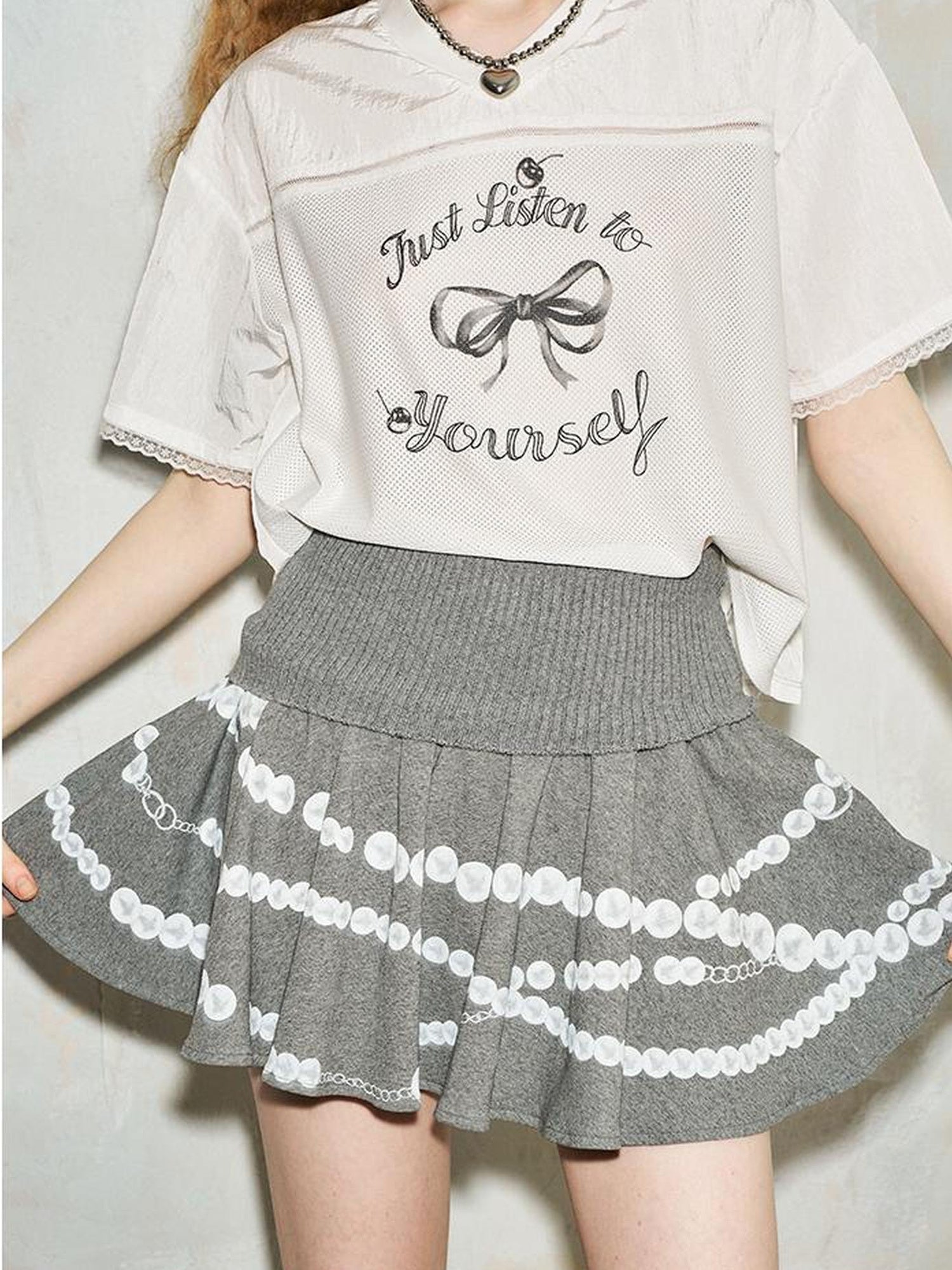 DIDDI MODA Sporty V Neck Cherry Bow Print Mesh Tee