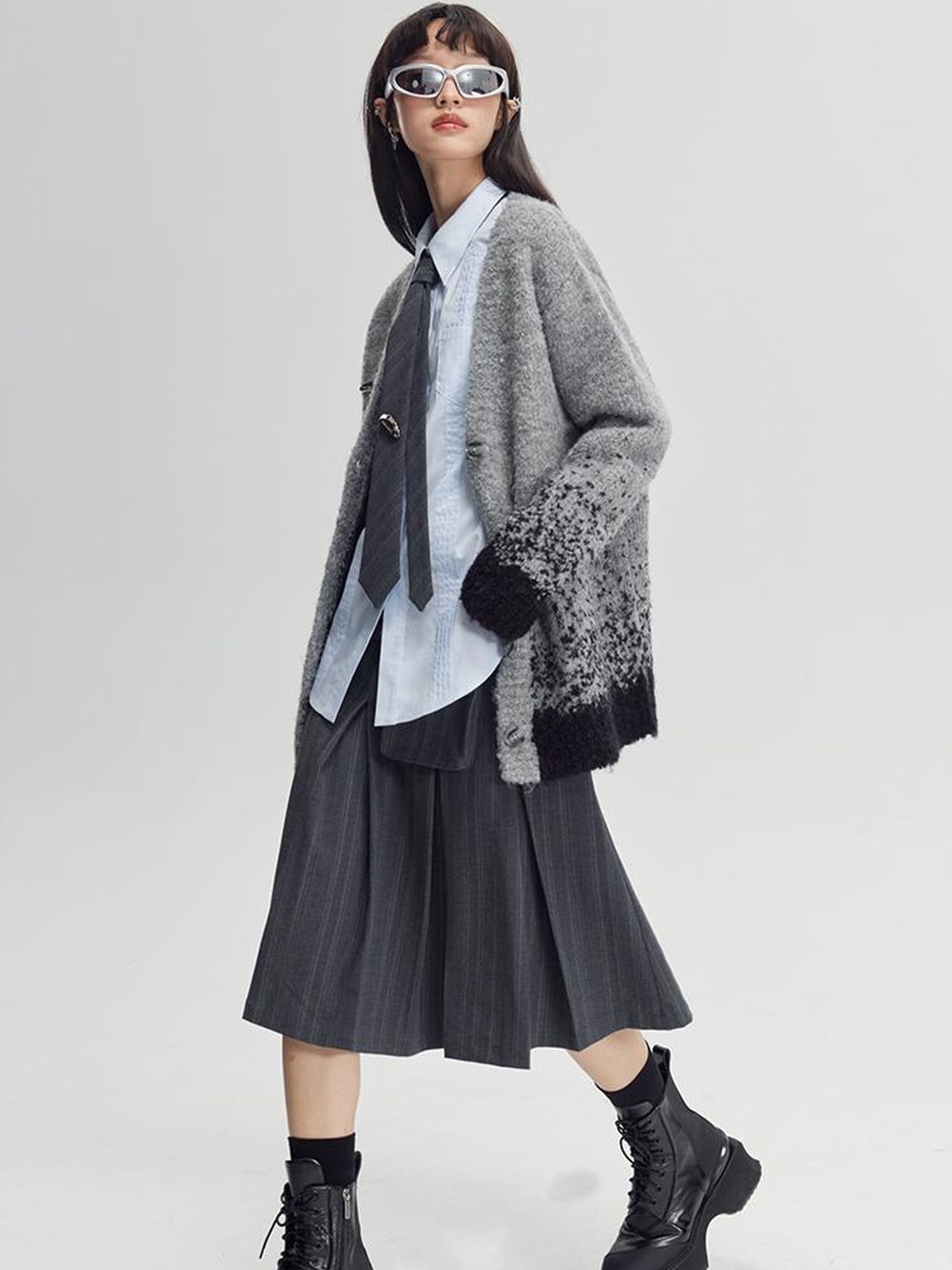 DIDDI MODA Starry Gradient V Neck Wool Cardigan