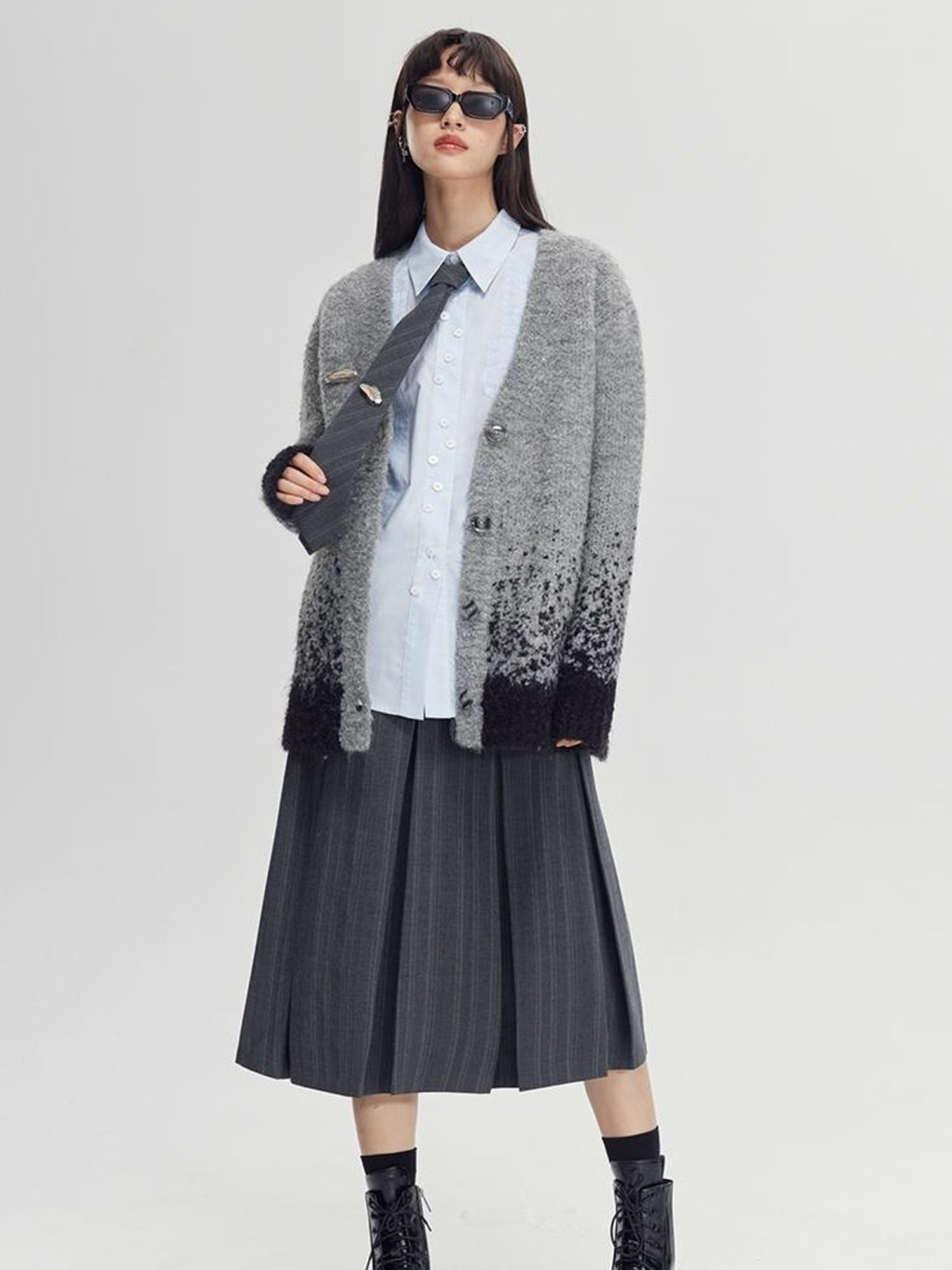 DIDDI MODA Starry Gradient V Neck Wool Cardigan