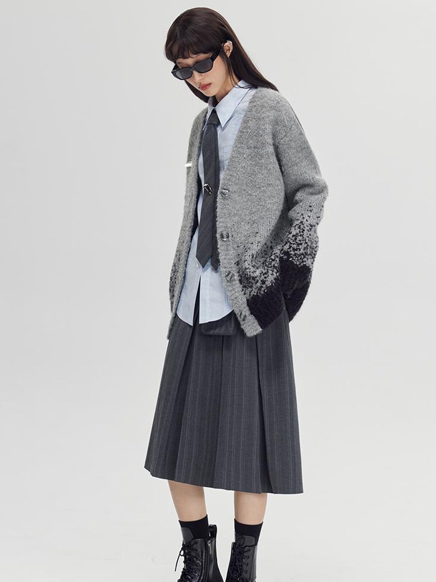 DIDDI MODA Starry Gradient V Neck Wool Cardigan