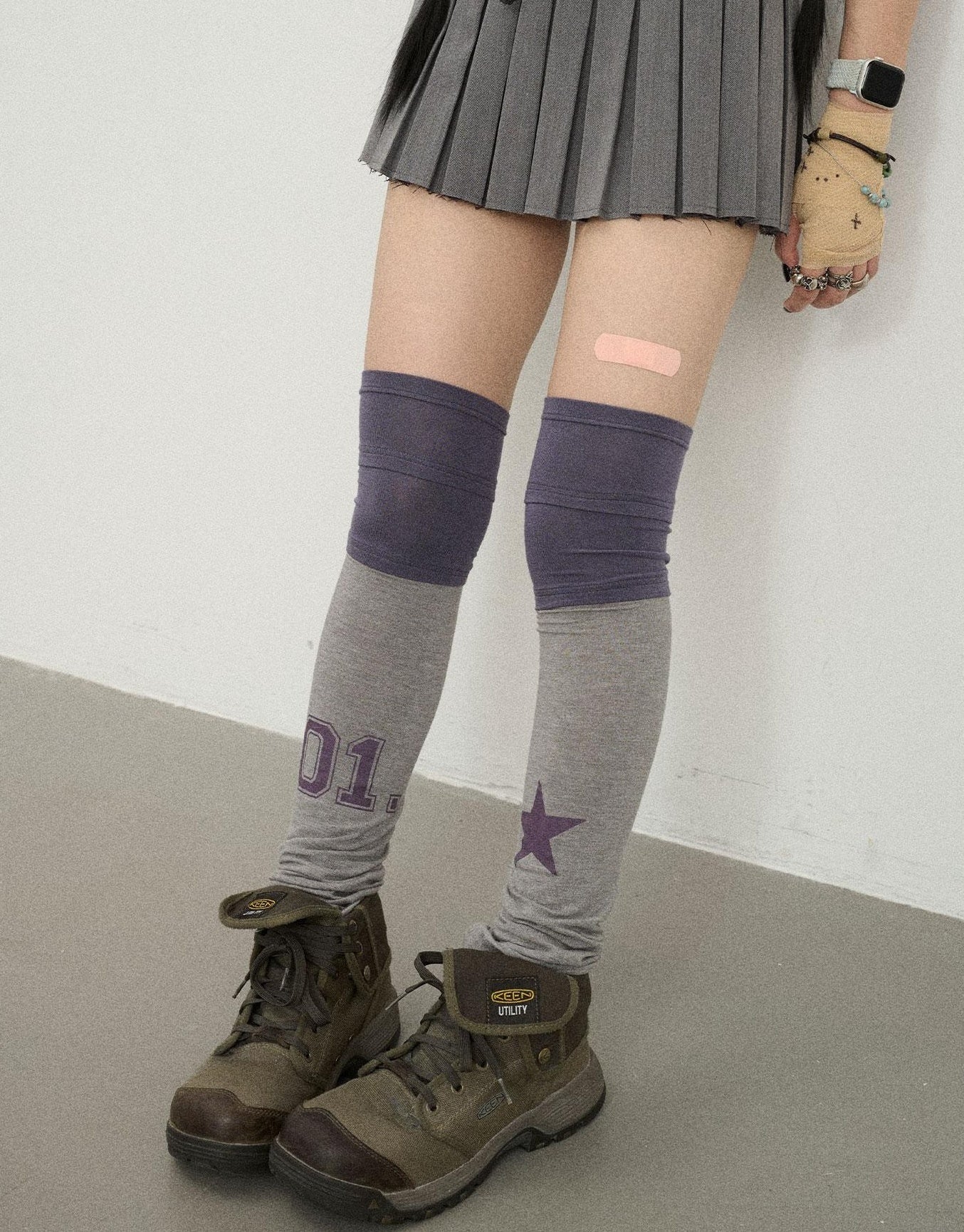 Achihara Starry Oxygen Leg Warmers 2025