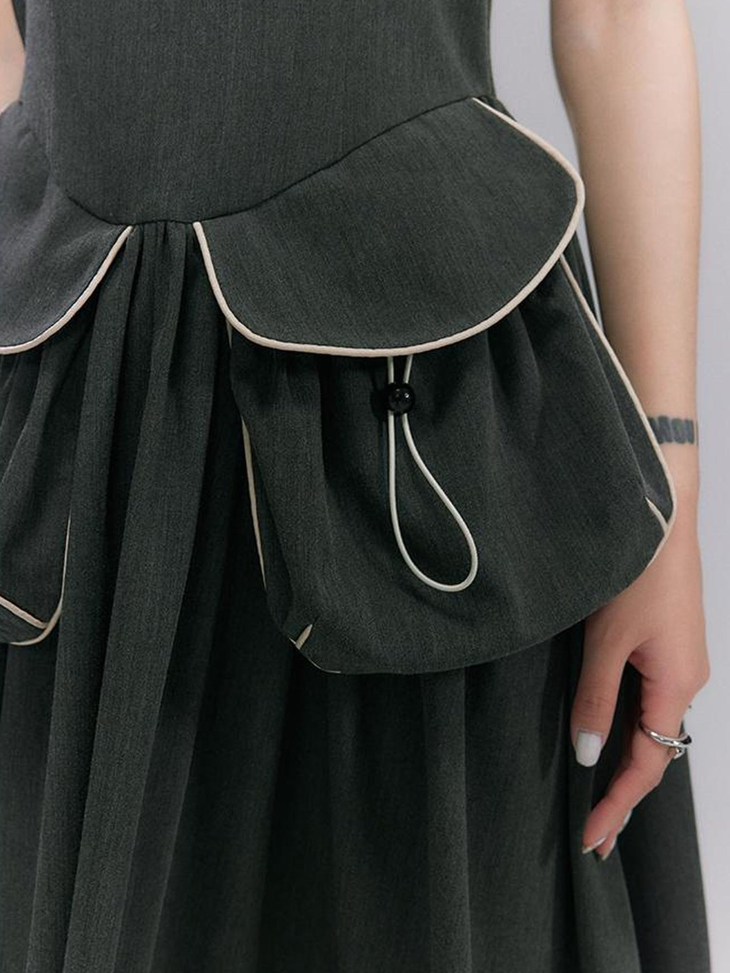 DIDDI MODA Strappy Utility Dress With Adjustable Ties Patch Pockets