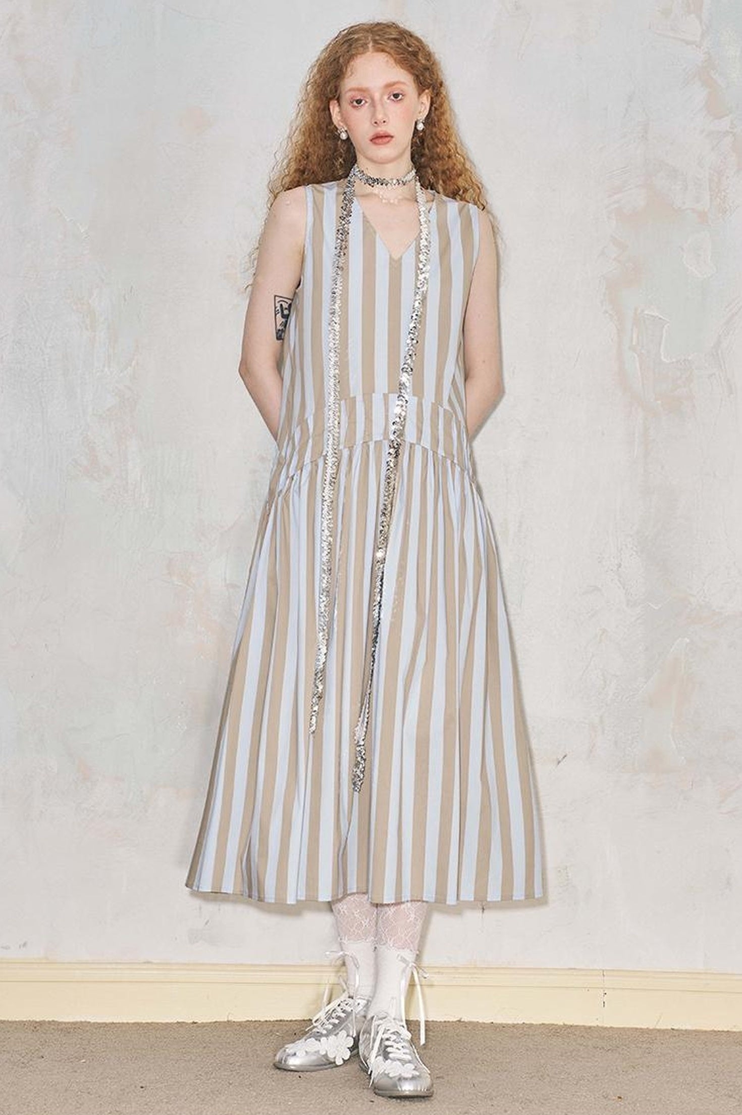 DIDDI MODA Summer V Neck Tuck Pleated Striped Maxi Dress