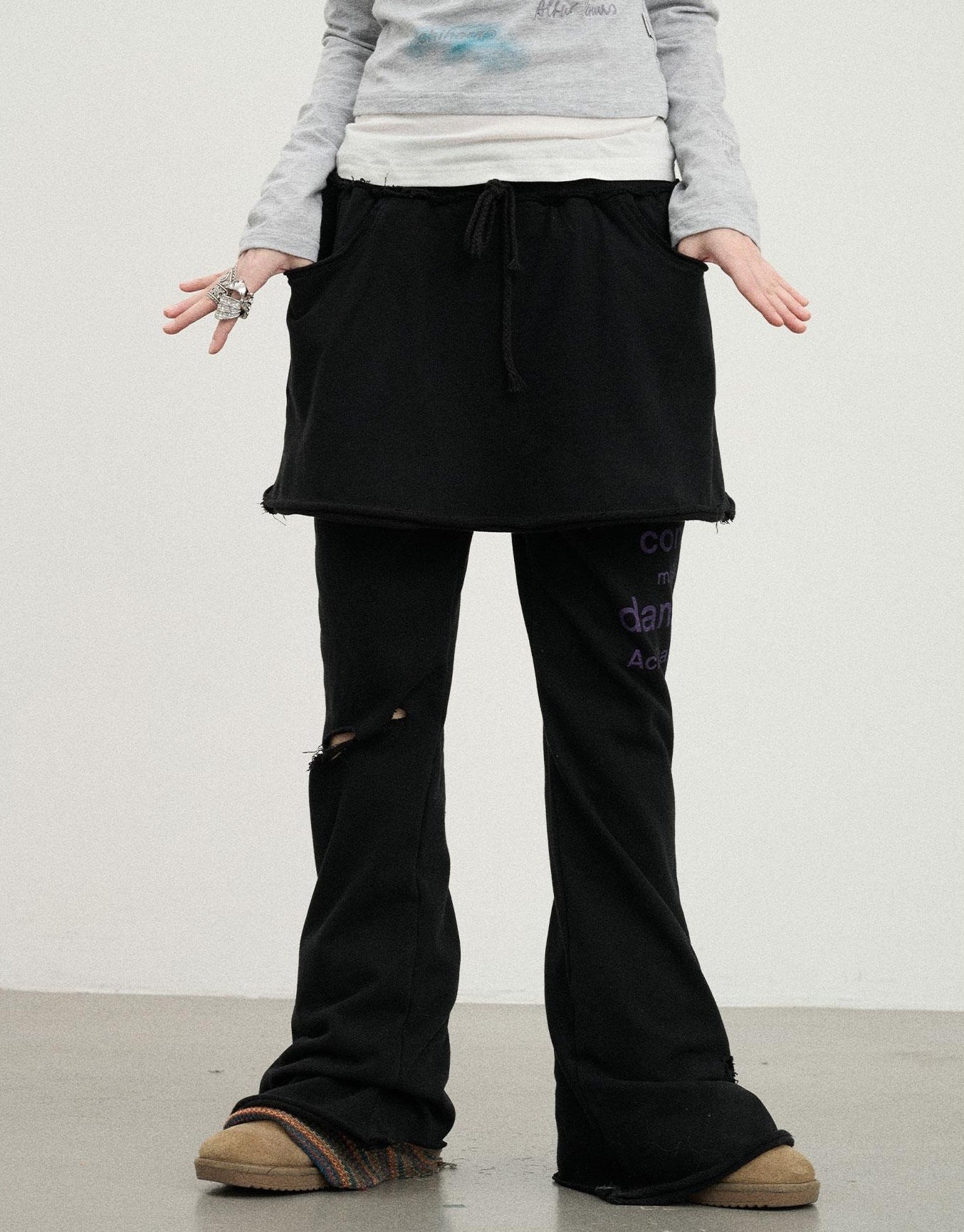 Achihara Sunday Park French Print Flared Pants