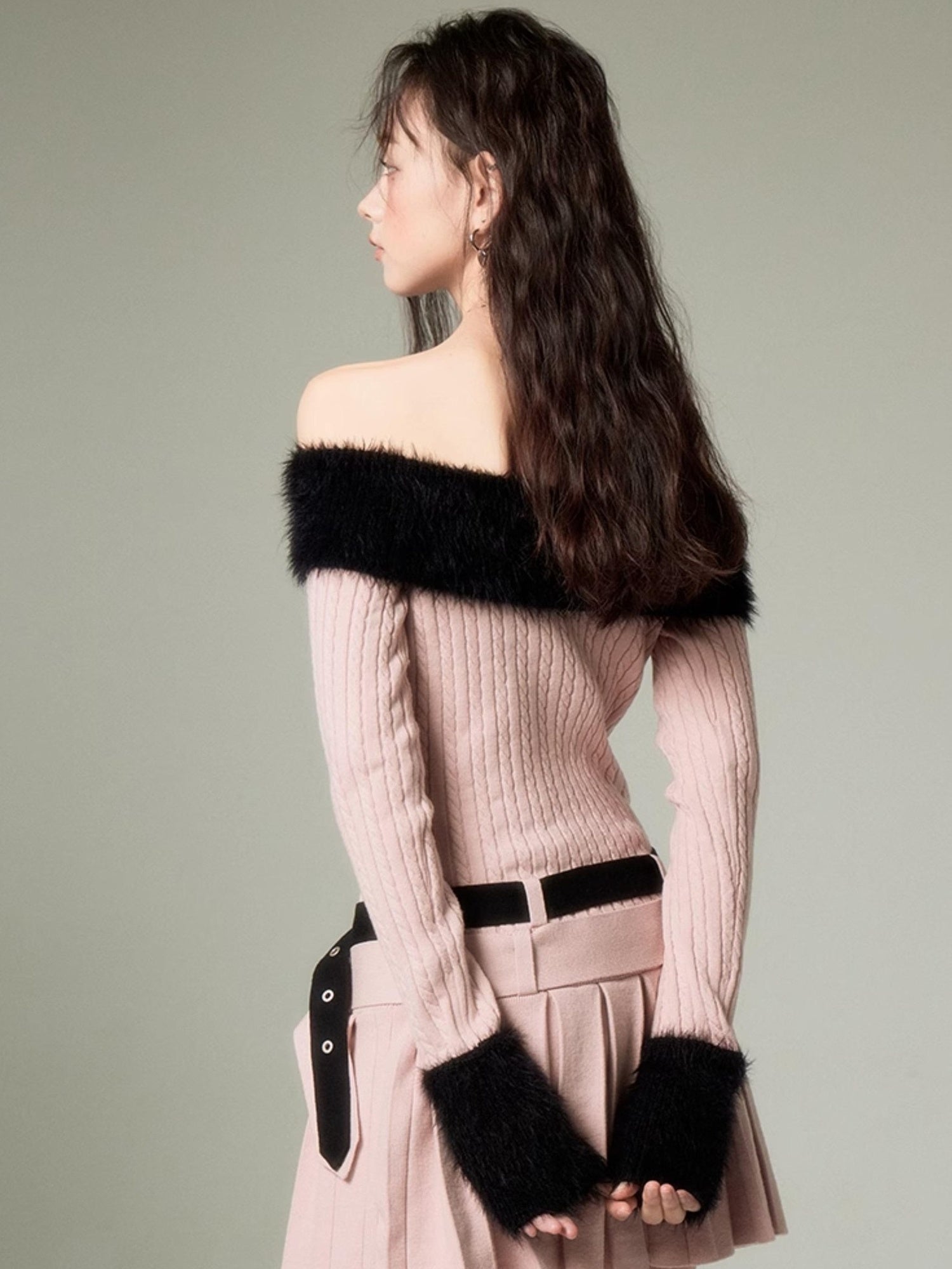 DIDDI MODA Sweet Cool Off Shoulder Knit Set With Dual Belts