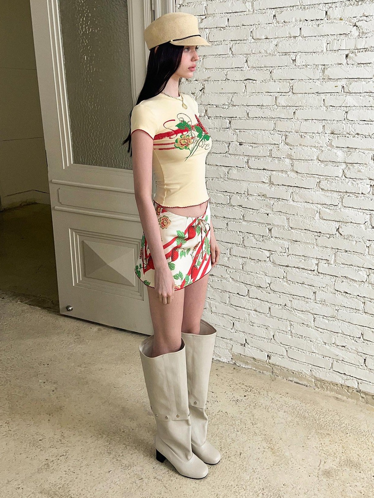 The NeverMore Vintage Satin Printed Anti Exposure Lined Slim Women&