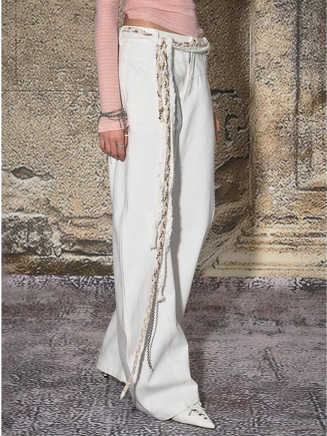 The NeverMore White Distressed Sexy High Street Natural Waist Women&