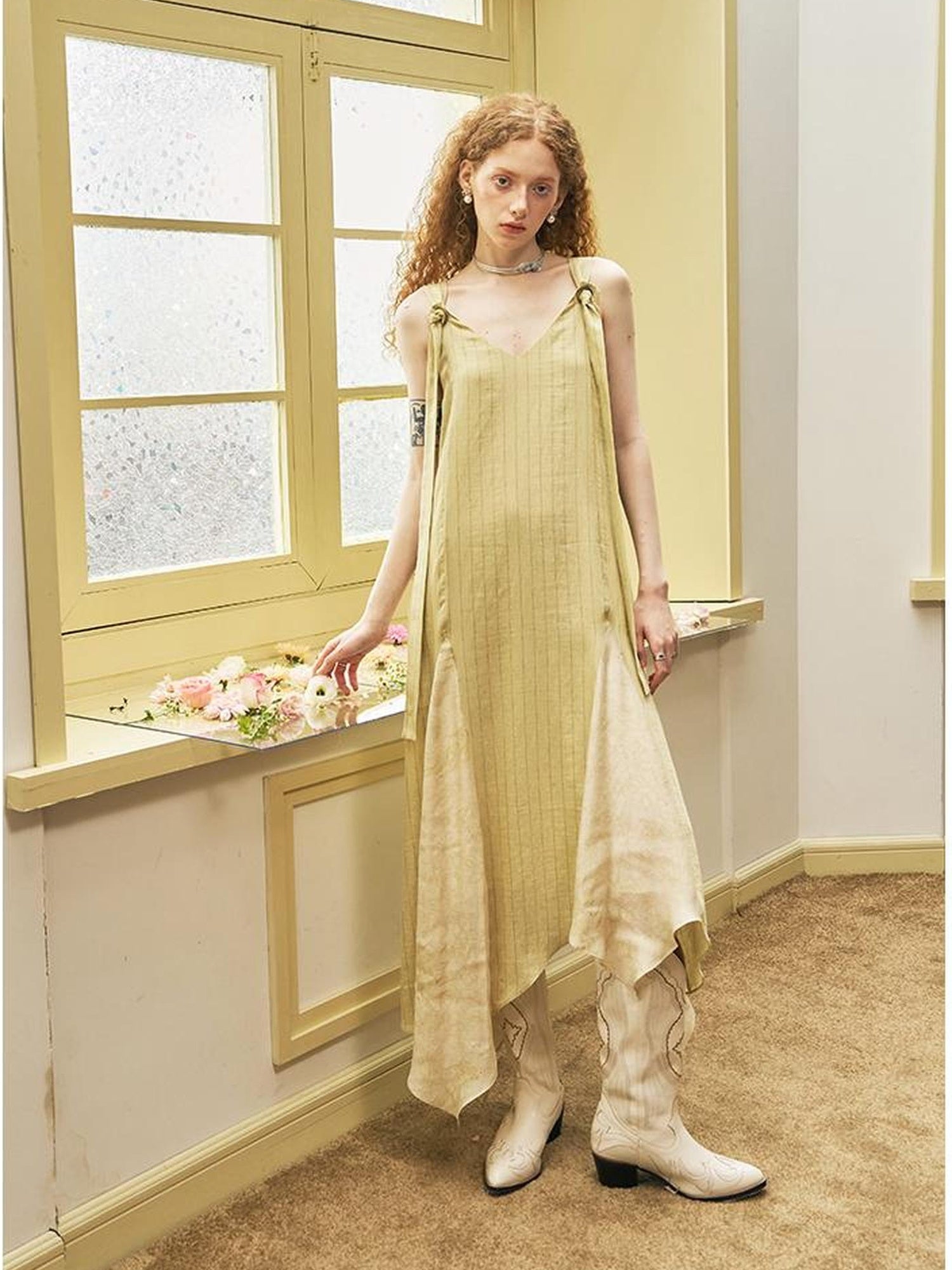 DIDDI MODA Vacation Style Yellow V Neck Asymmetrical Sleeveless Dress