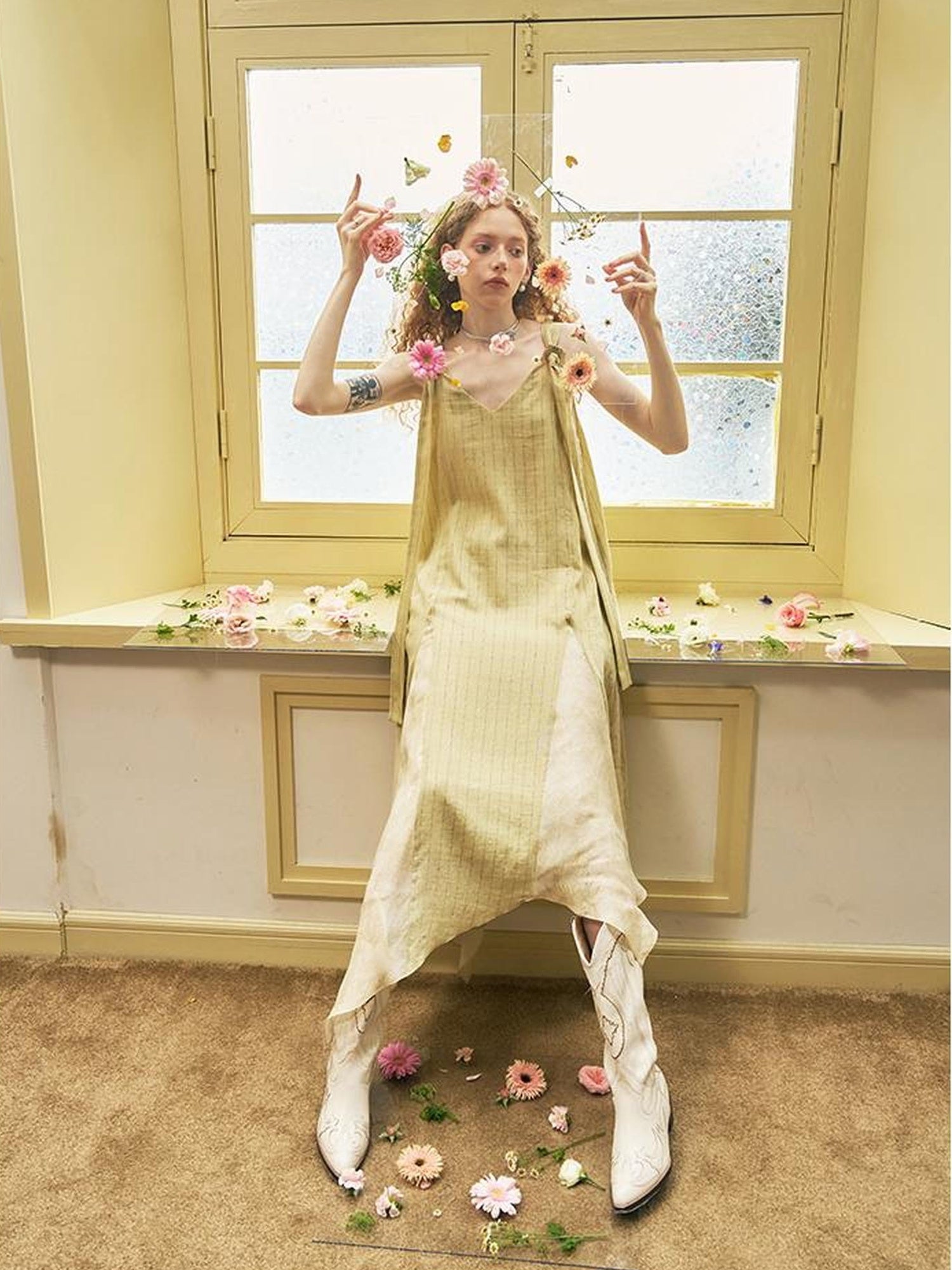 DIDDI MODA Vacation Style Yellow V Neck Asymmetrical Sleeveless Dress