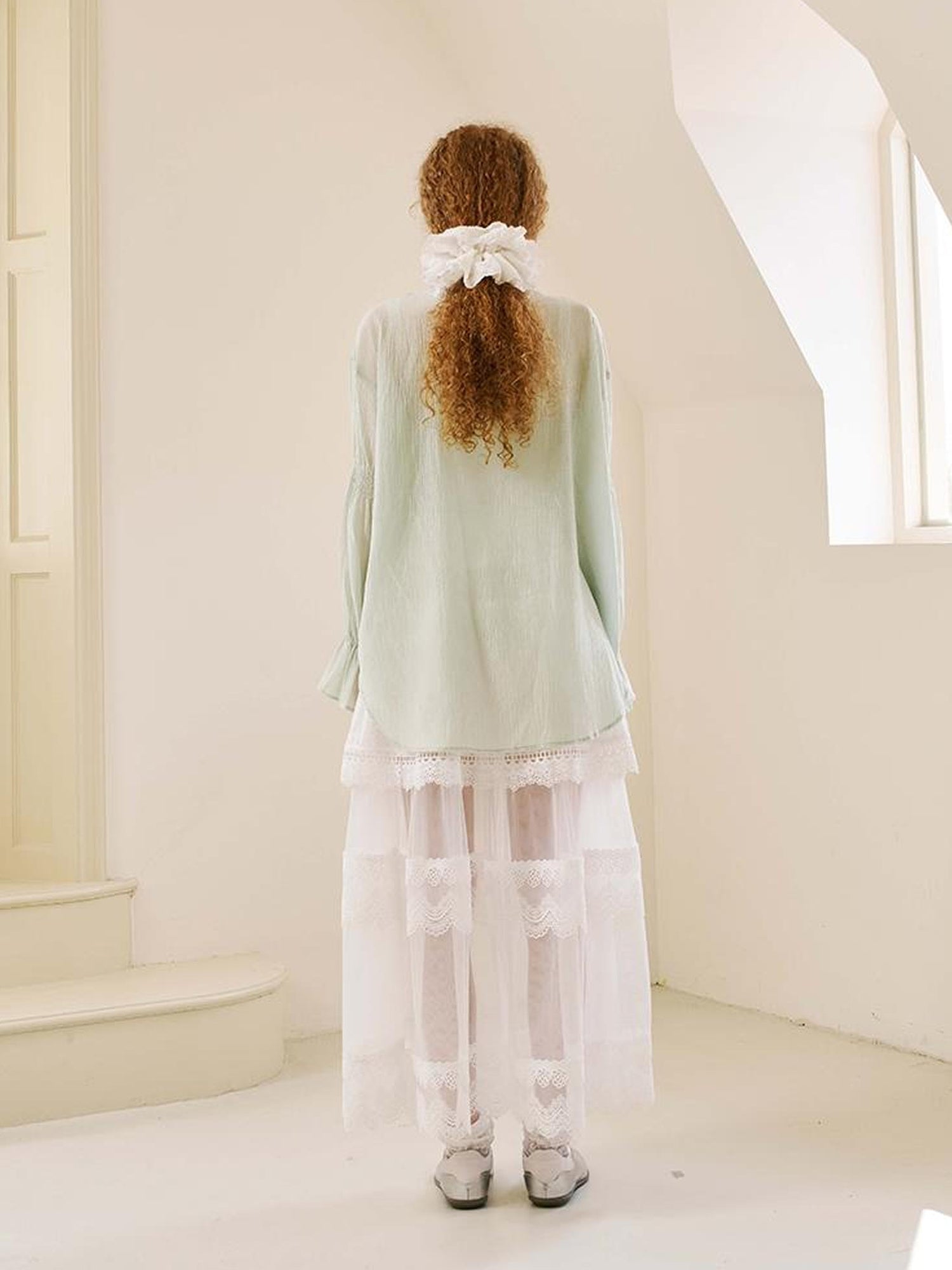 DIDDI MODA Vintage Butterfly Embroidered V Neck Sunshirt In Pastel Tones