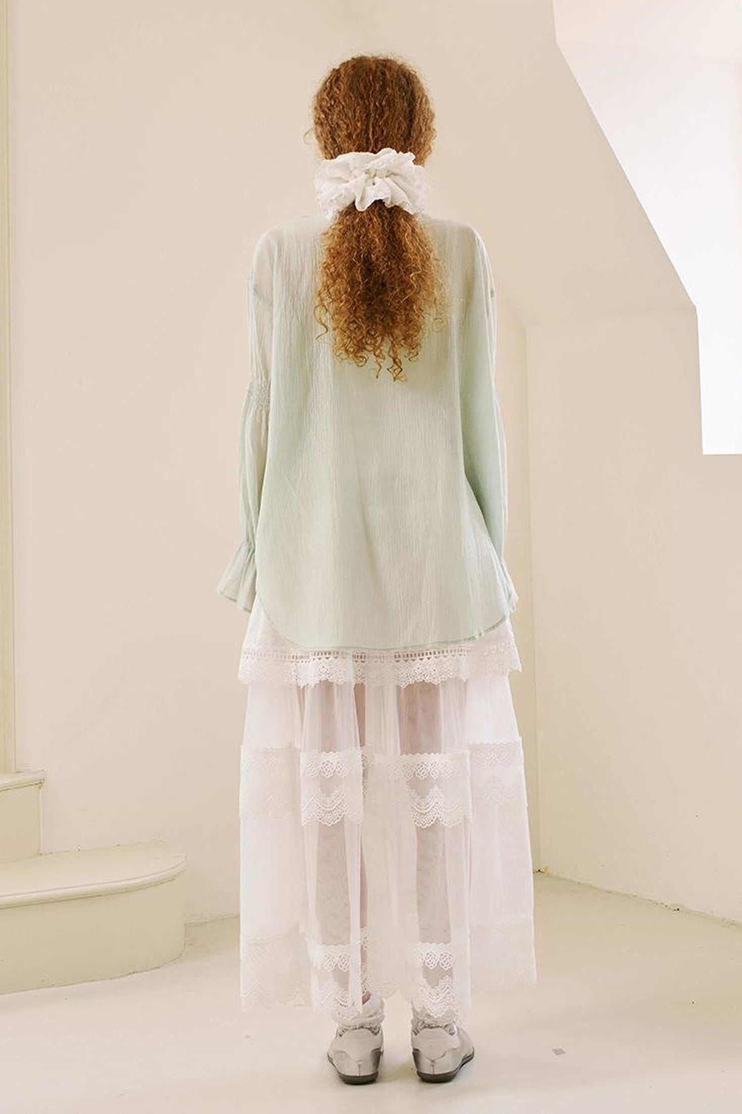 DIDDI MODA Vintage Butterfly Embroidered V Neck Sunshirt In Pastel Tones