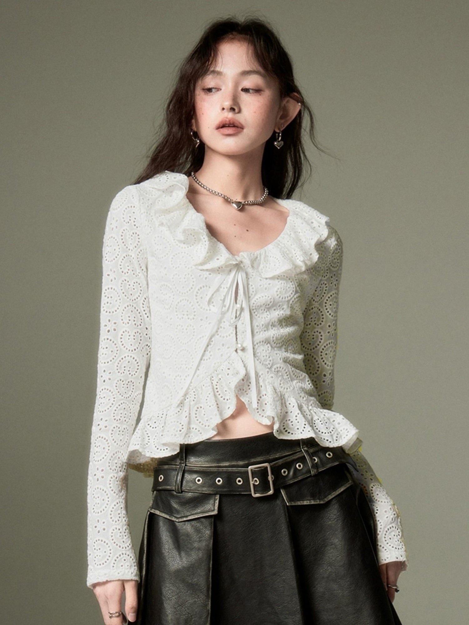 DIDDI MODA Vintage Distressed Pu Pleated Skirt With Studded Belt