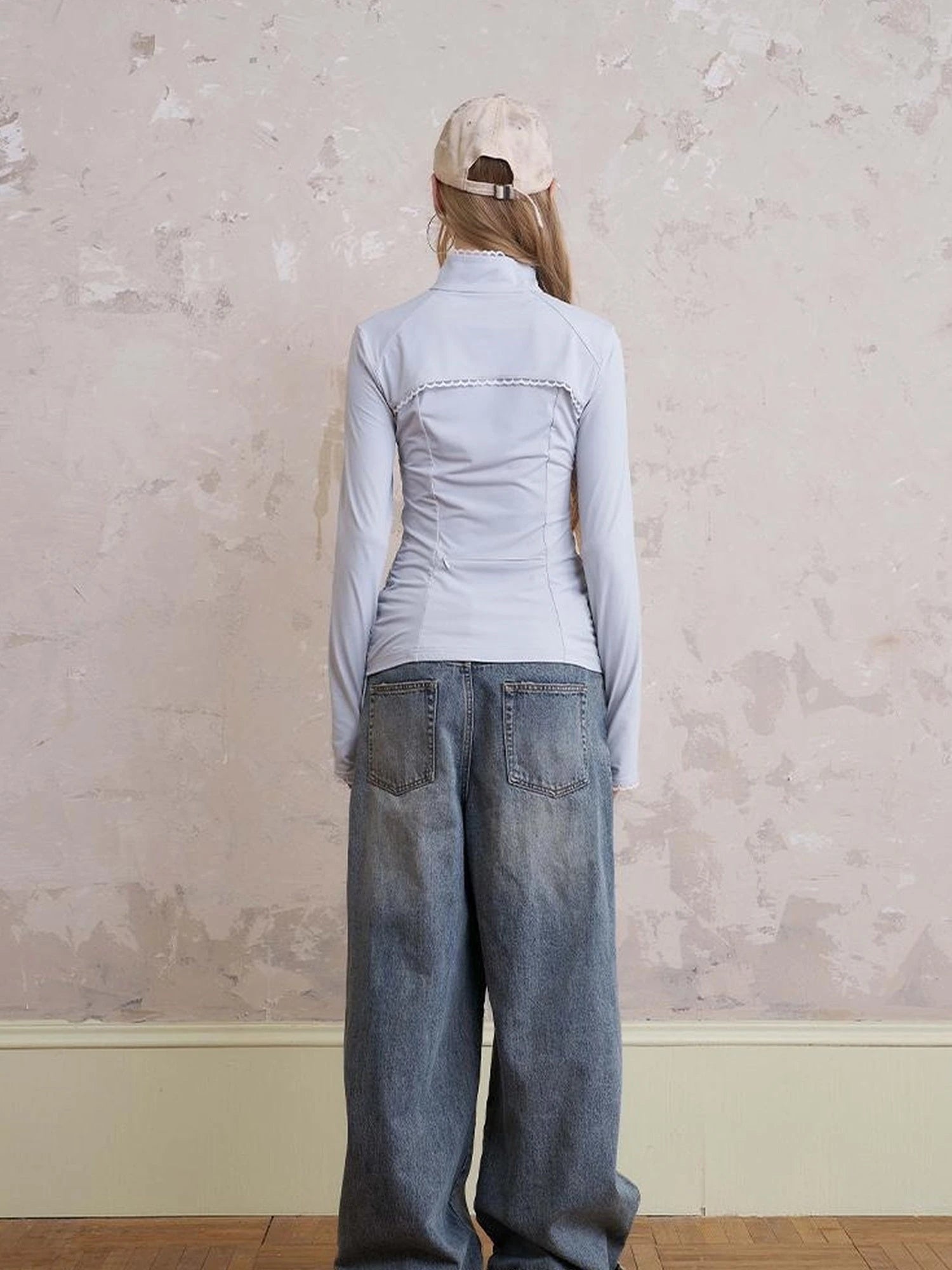 Vintage Lace Trimmed Distressed Relaxed Fit Jeans