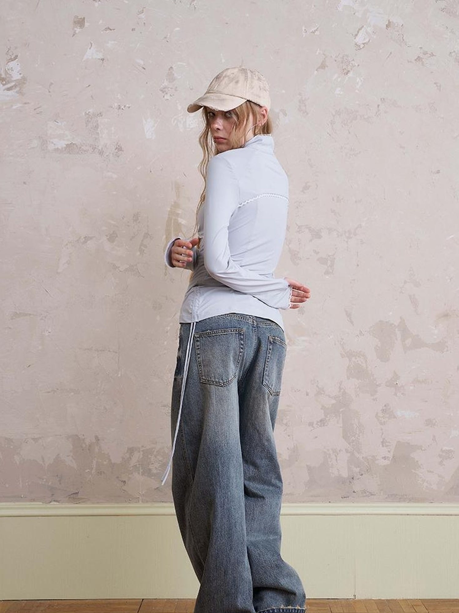 DIDDI MODA Vintage Lace Trimmed Distressed Relaxed Fit Jeans