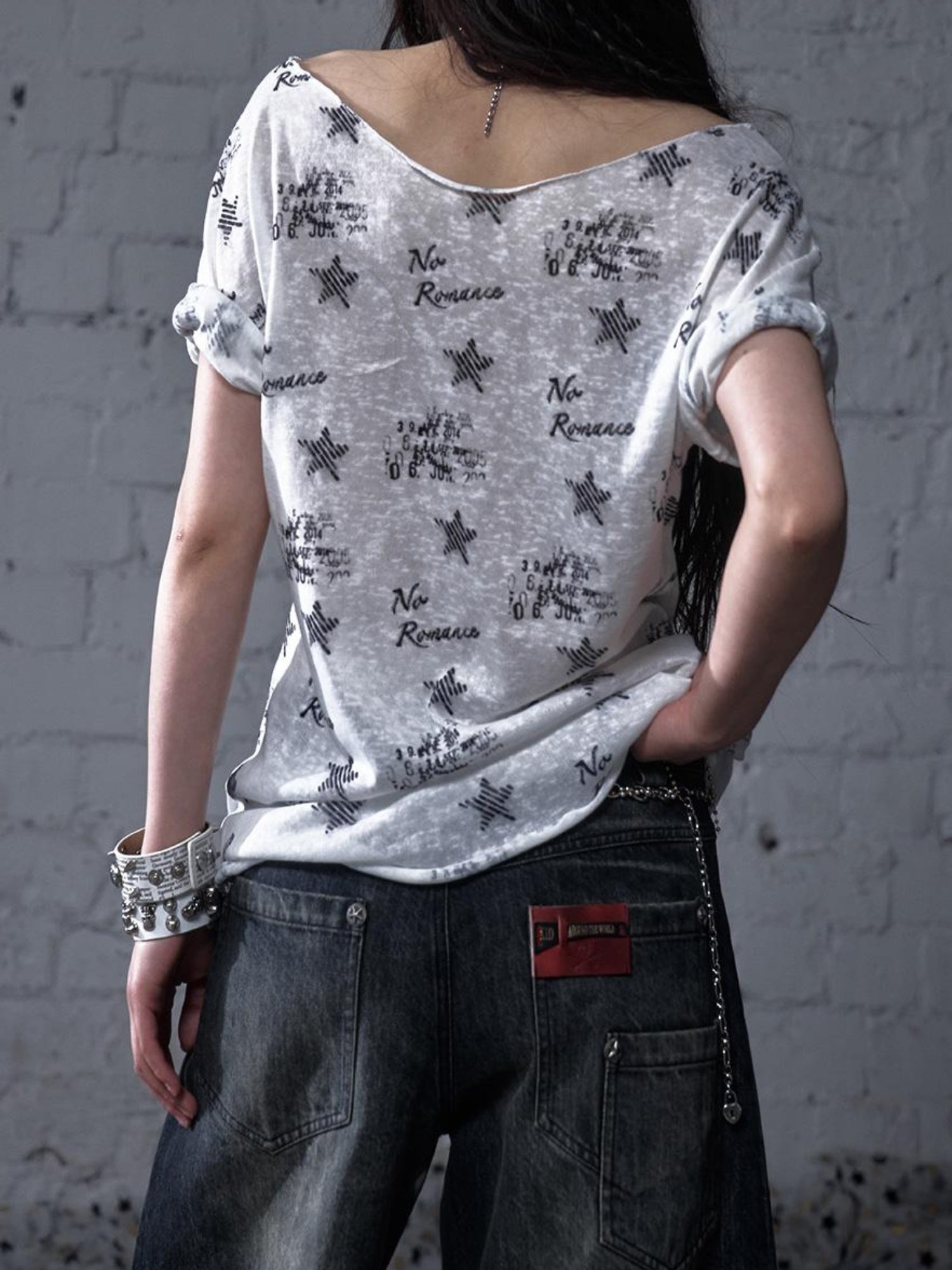 NO ROMANCE Vintage Navy Distressed Print Oversized Crewneck T-Shirt