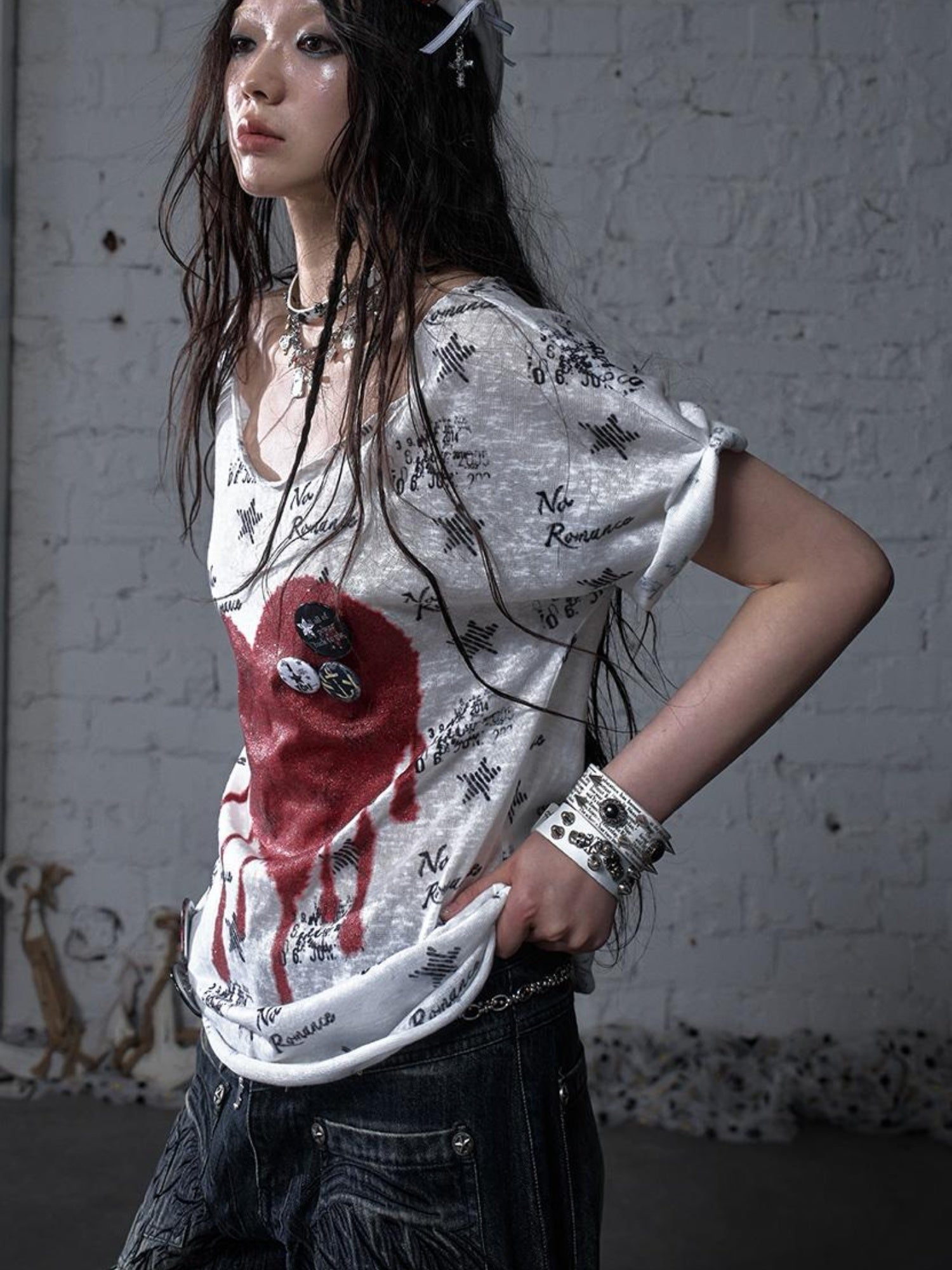 NO ROMANCE Vintage Navy Distressed Print Oversized Crewneck T-Shirt