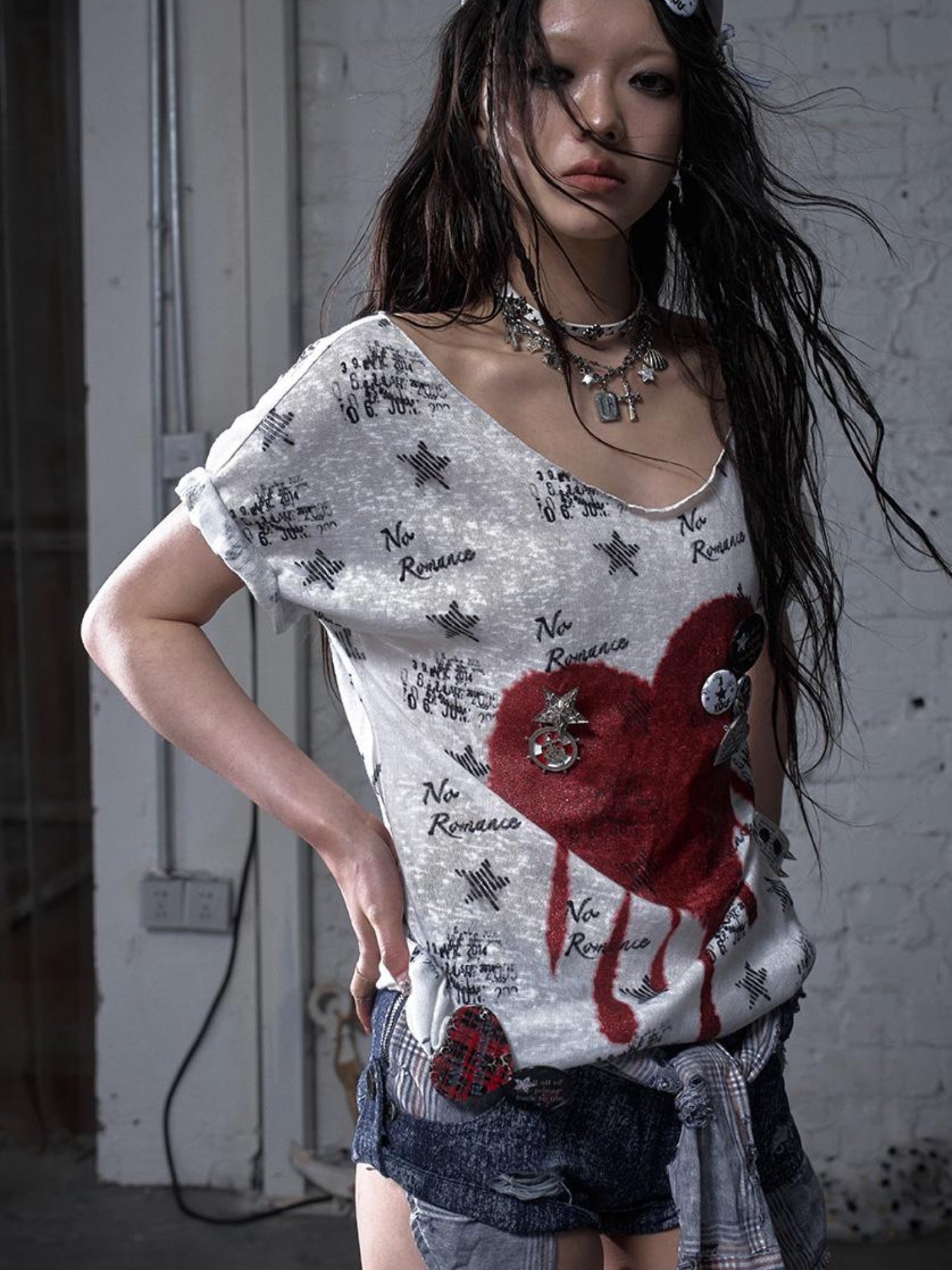 NO ROMANCE Vintage Navy Distressed Print Oversized Crewneck T-Shirt