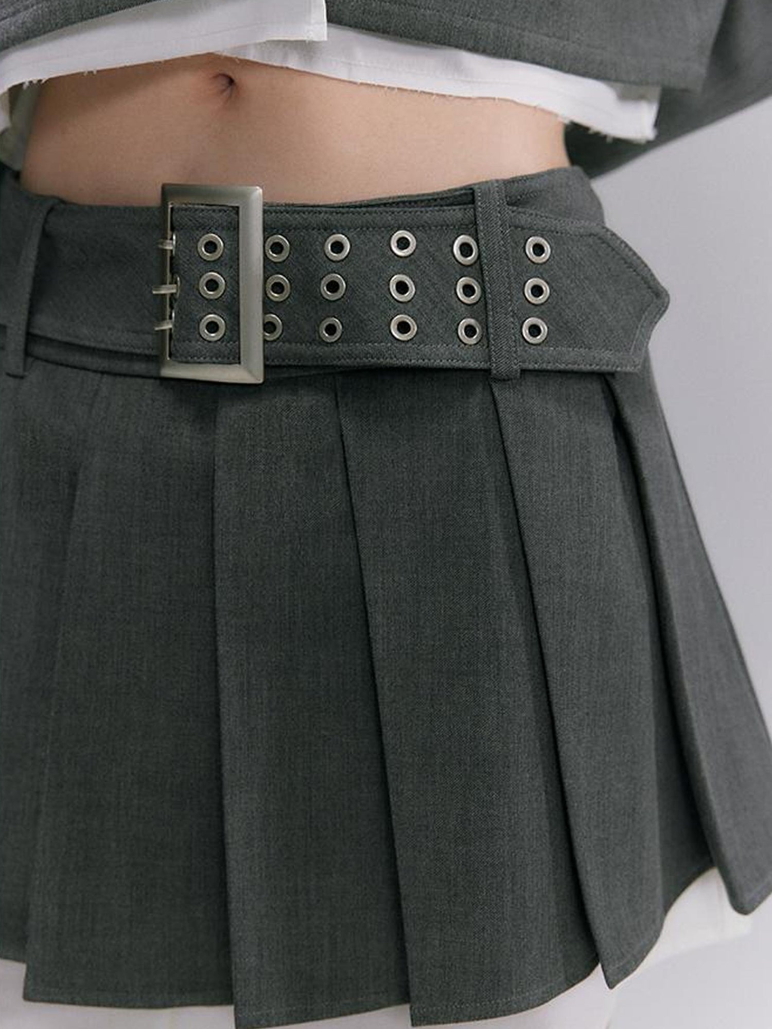 Vintage Pleated A Line Skirt With Shirt Hem