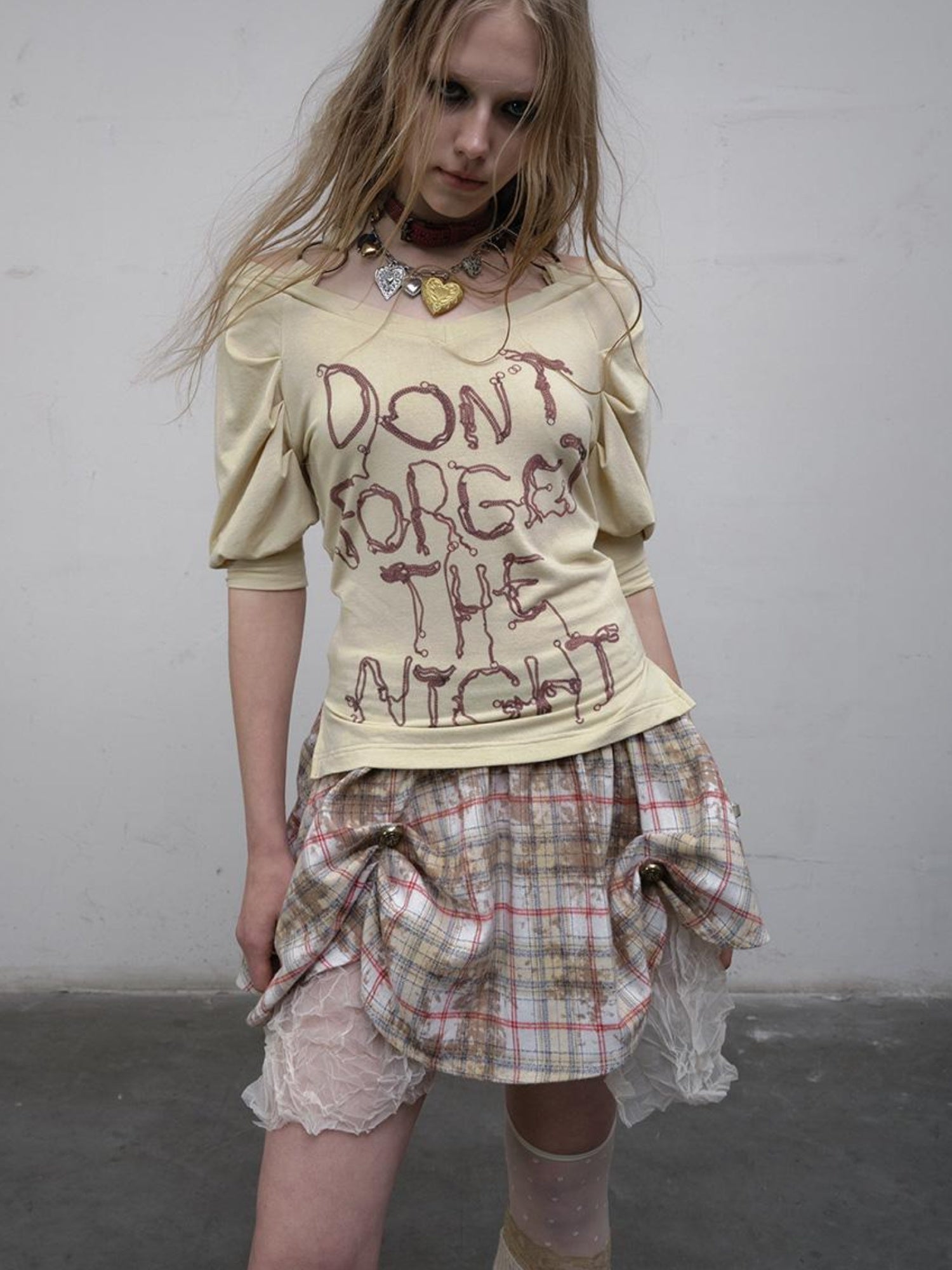 NO ROMANCE Vintage Punk Off-Shoulder Puff Sleeve Stretch Knit T-Shirt