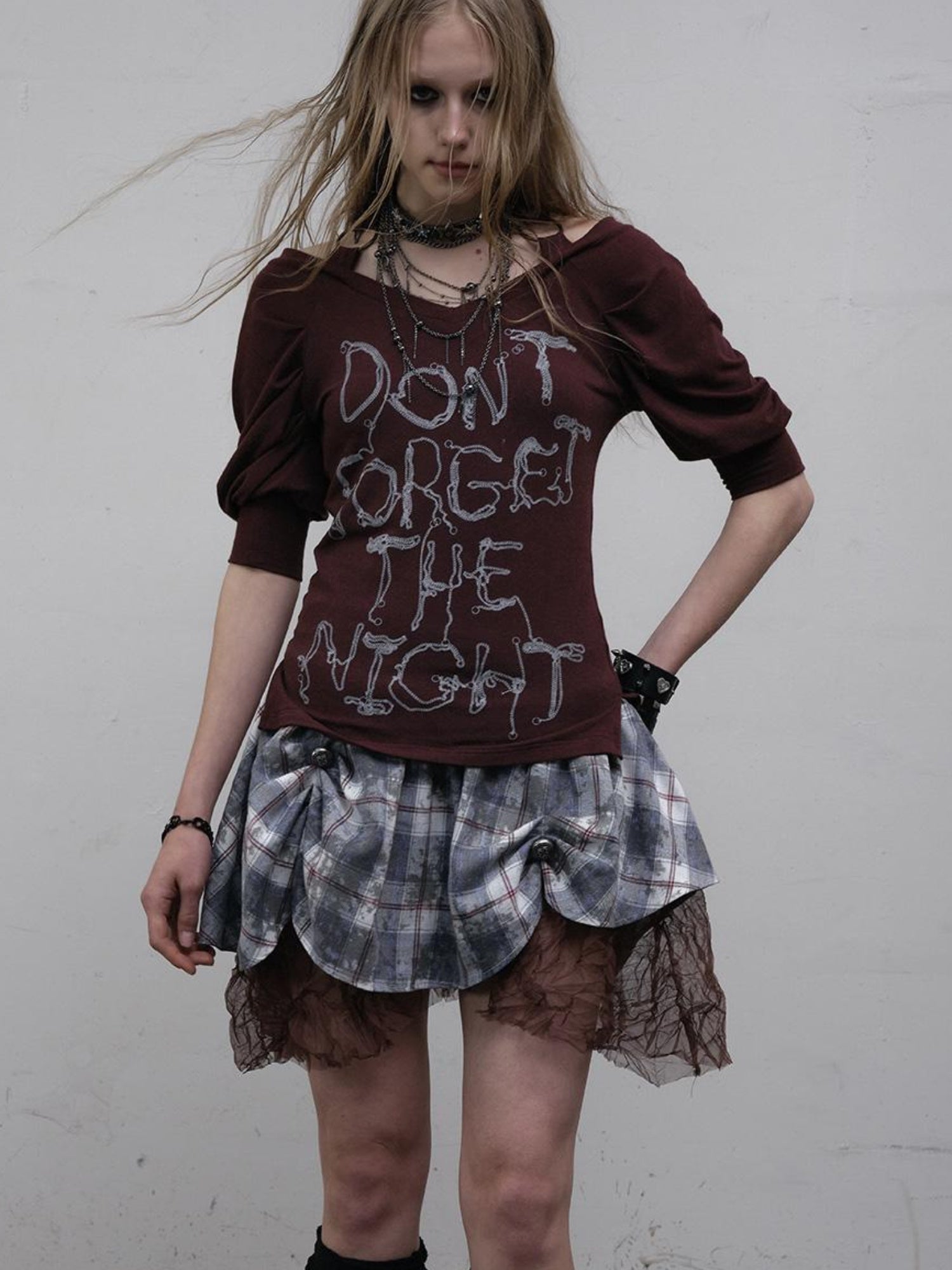 NO ROMANCE Vintage Punk Off-Shoulder Puff Sleeve Stretch Knit T-Shirt