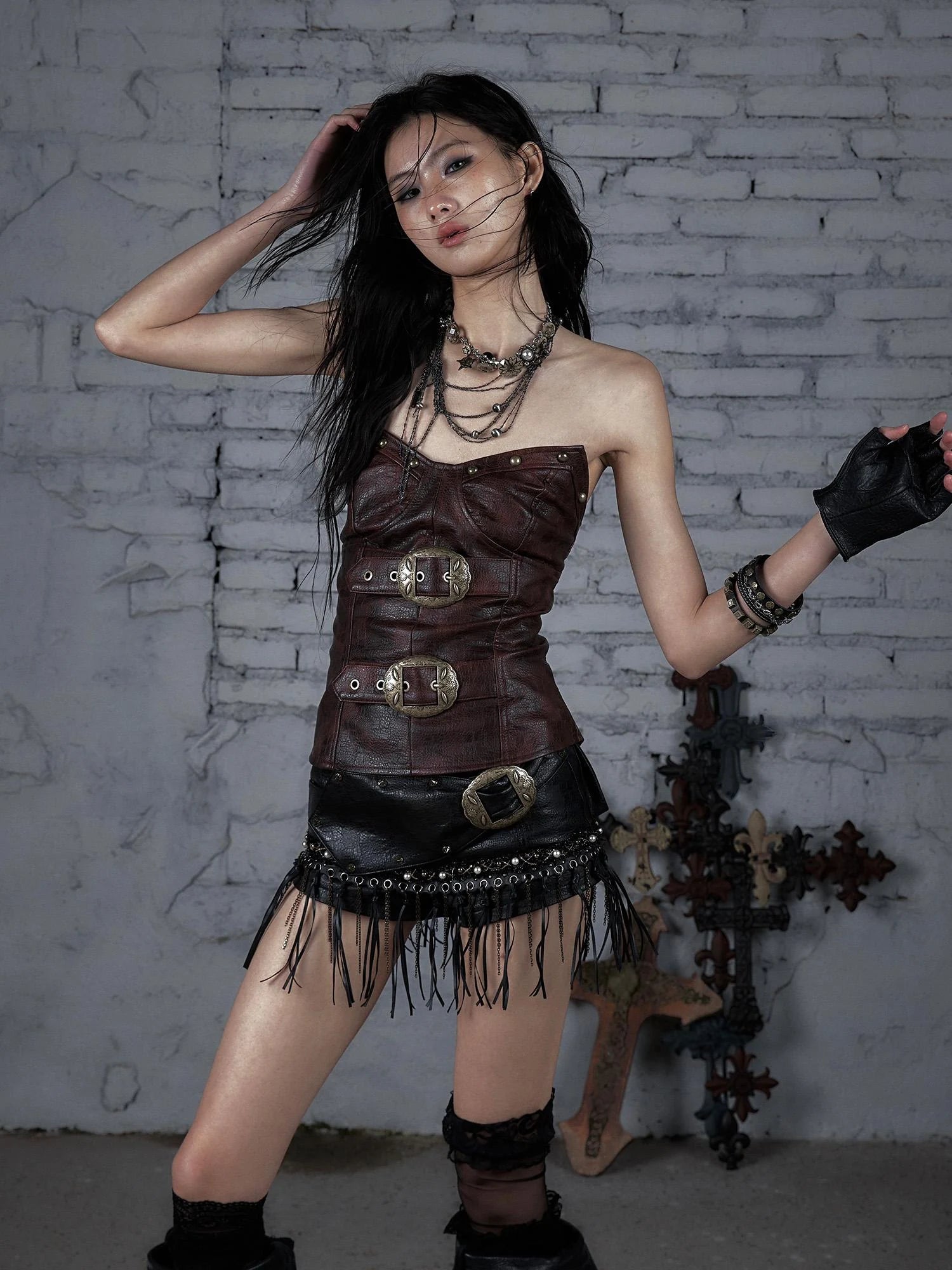 Vintage Punk Rock Studded Chain Skinny Leather Shorts