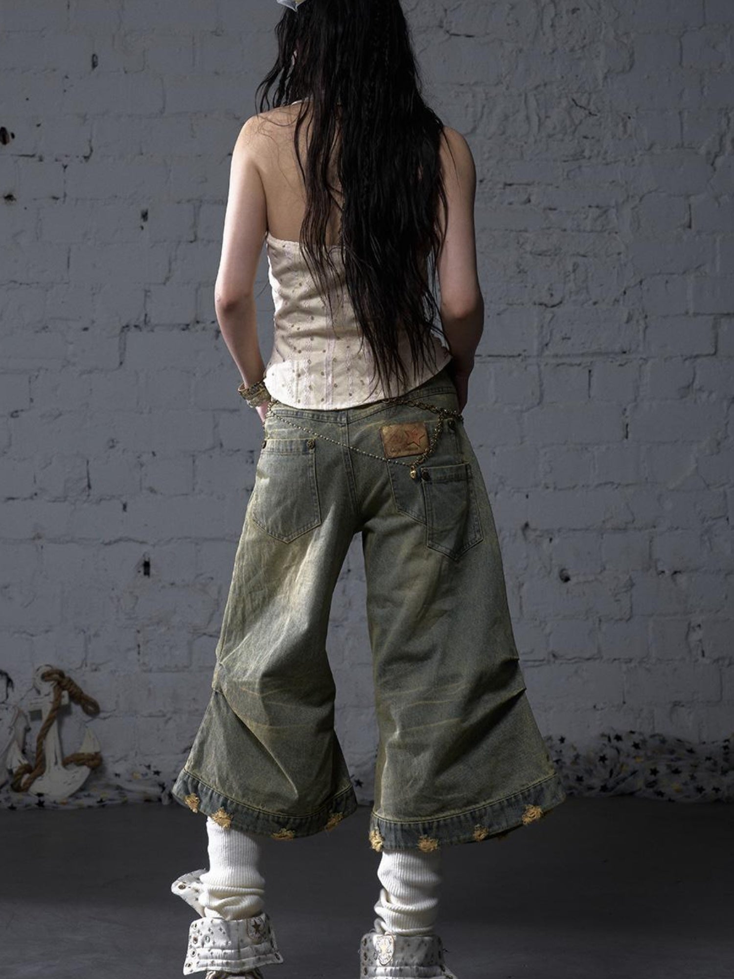 NO ROMANCE Vintage Punk Street Distressed Embroidered Wide Leg Cropped Jeans