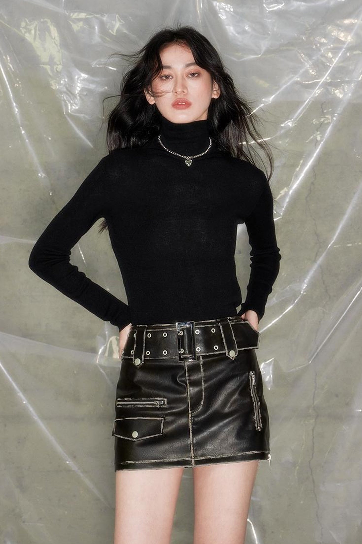 DIDDI MODA Vintage Punk Studded Mini Leather Skirt