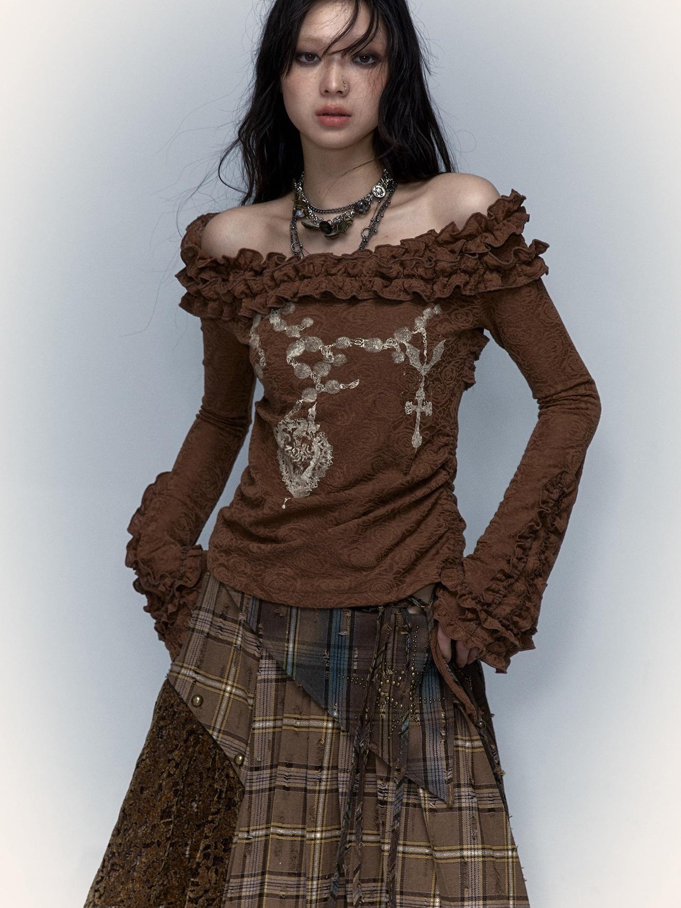 NO ROMANCE禁忌浪漫 Vintage Reversible Off-Shoulder Bell Sleeve Knit T-Shirt