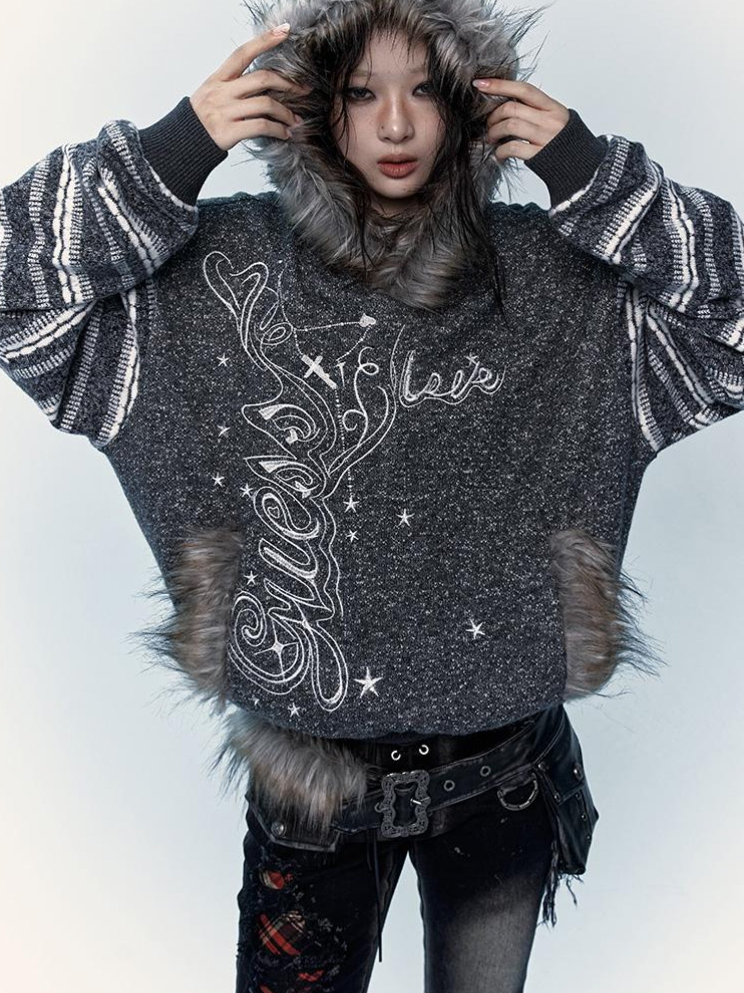 NO ROMANCE Vintage Shibuya Y2K Hoodie Women Loose Fleece Embroidered Pullover