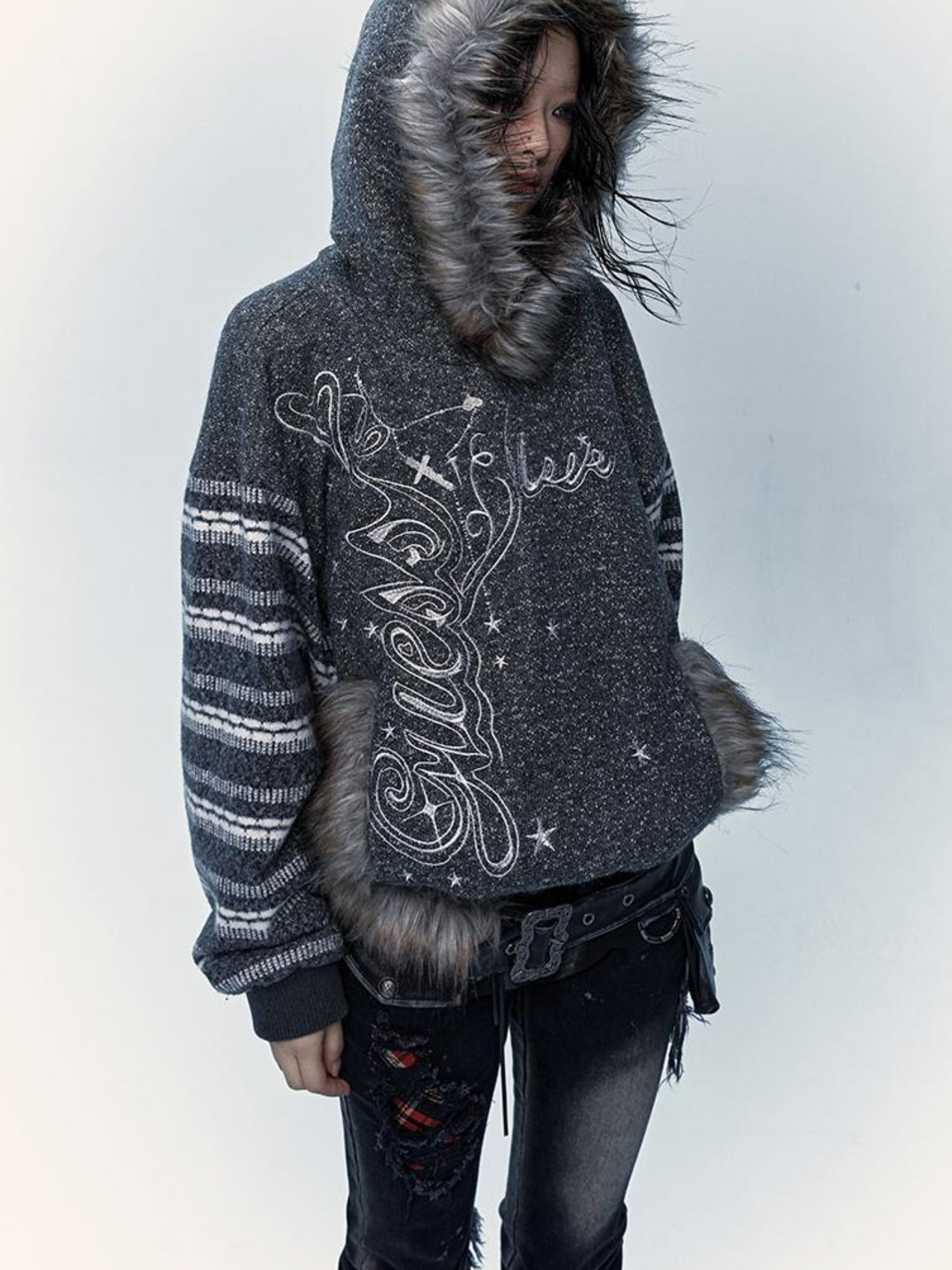 NO ROMANCE Vintage Shibuya Y2K Hoodie Women Loose Fleece Embroidered Pullover