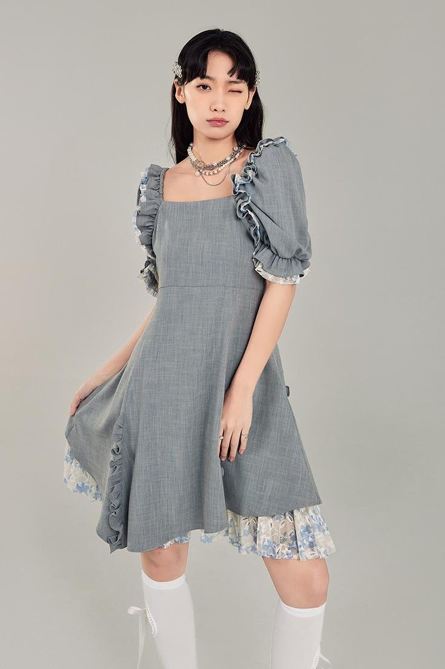 DIDDI MODA Vintage Square Neck Bubble Sleeve Dress With Ruffled Hem