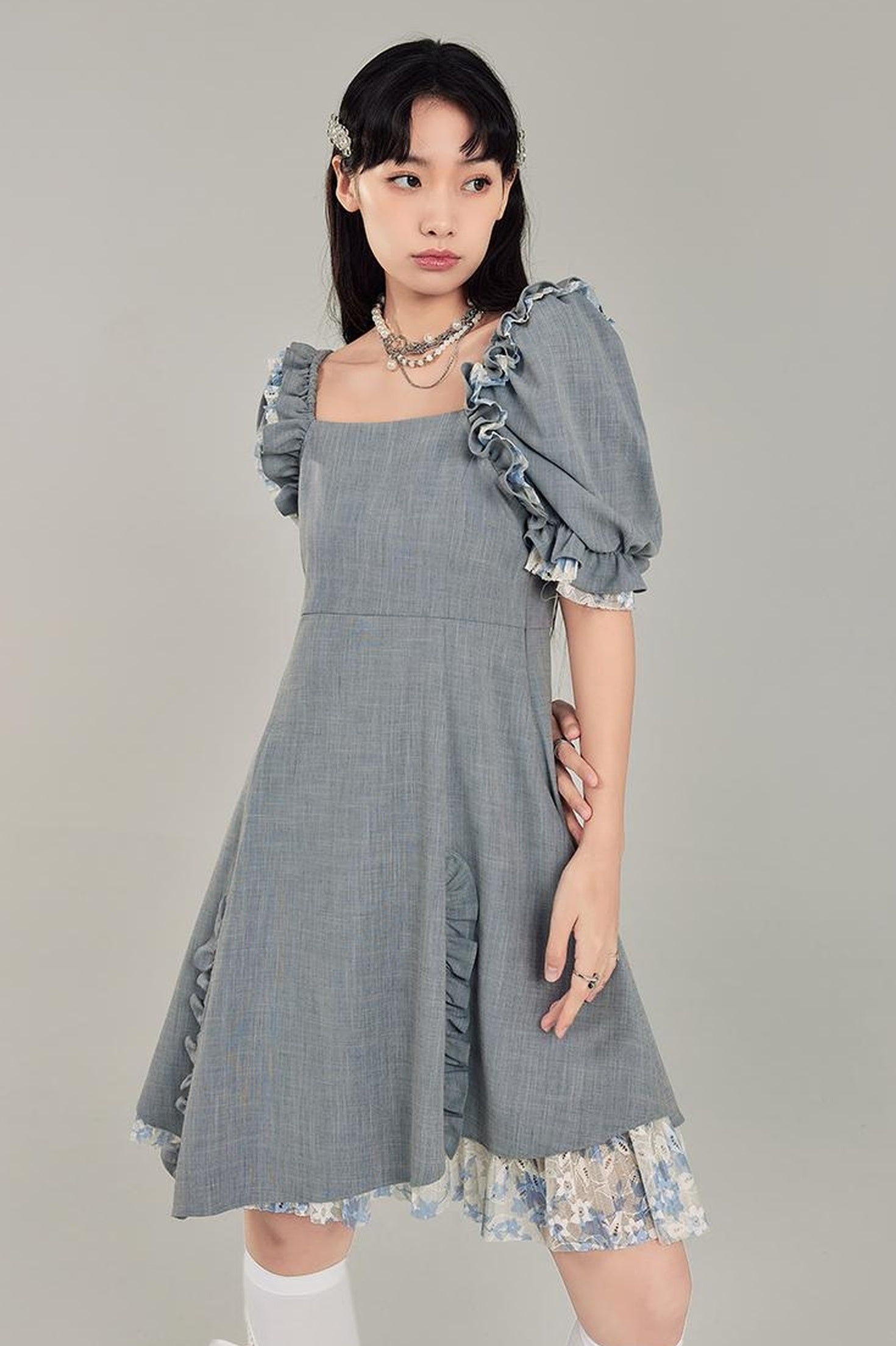 DIDDI MODA Vintage Square Neck Bubble Sleeve Dress With Ruffled Hem