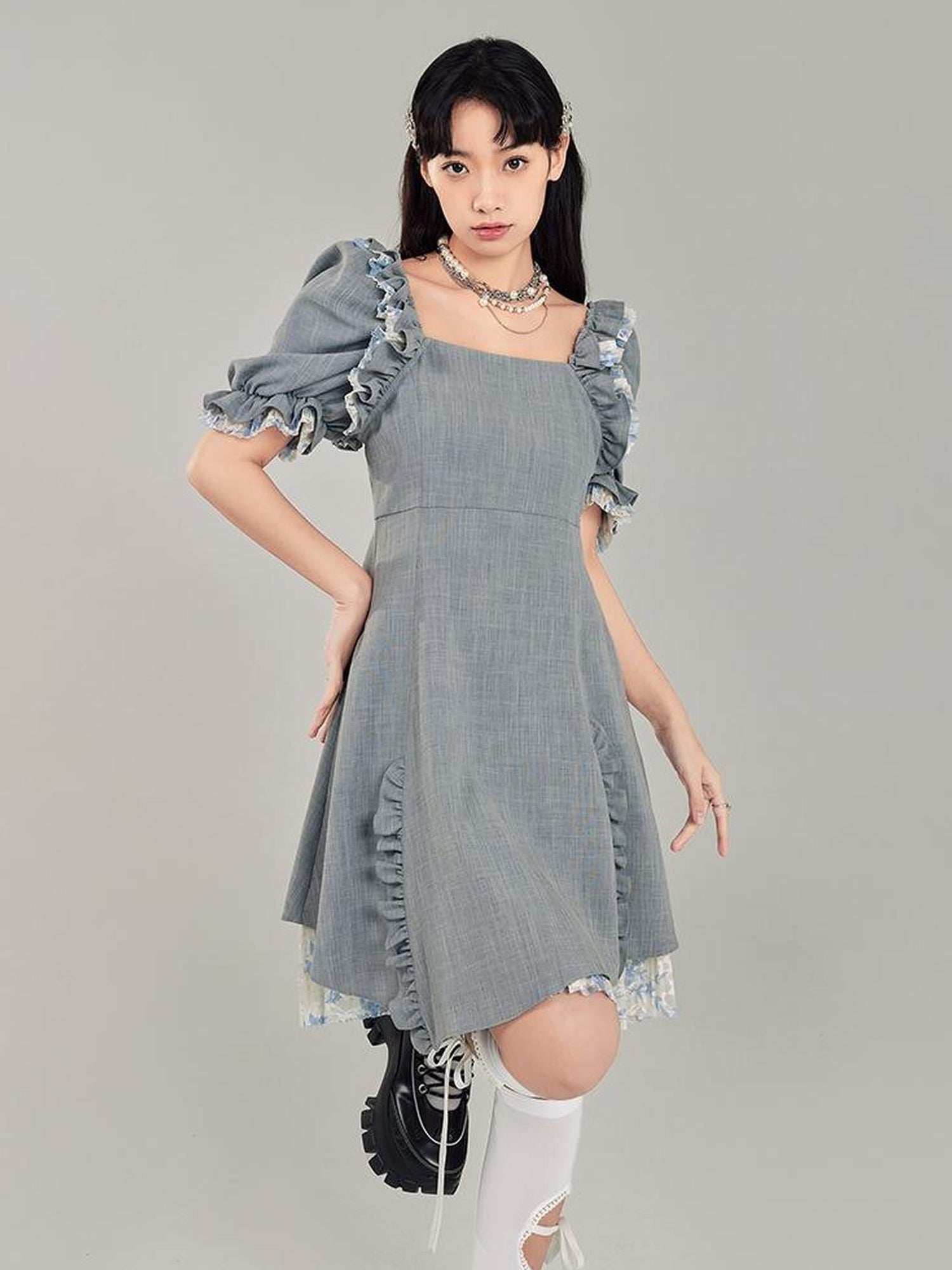 DIDDI MODA Vintage Square Neck Bubble Sleeve Dress With Ruffled Hem