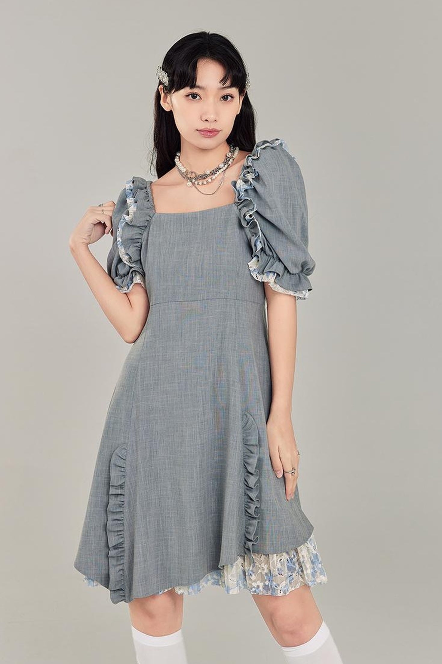 DIDDI MODA Vintage Square Neck Bubble Sleeve Dress With Ruffled Hem