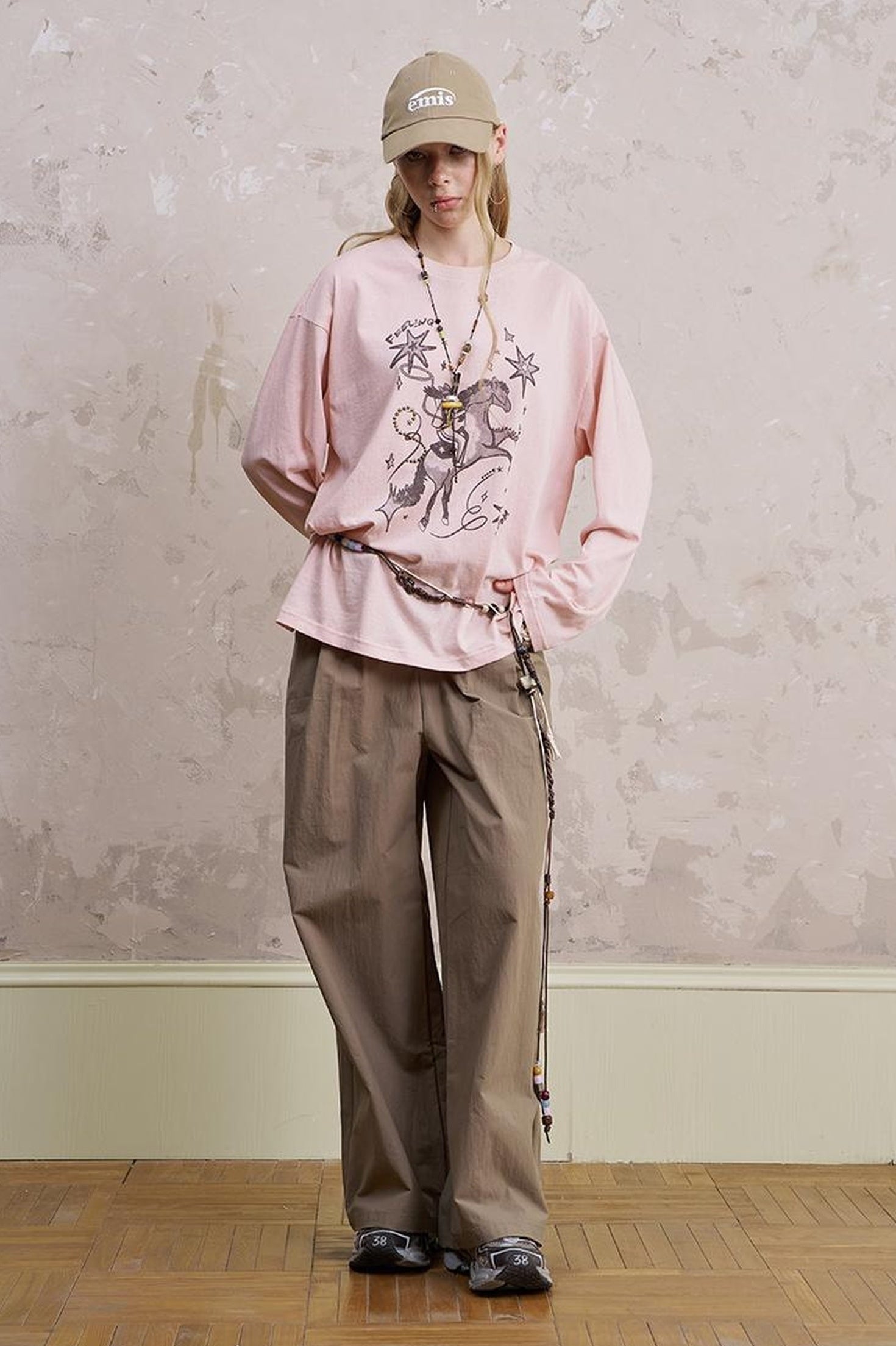 DIDDI MODA Vintage Western Cowboy Embellished Long Sleeve Tee