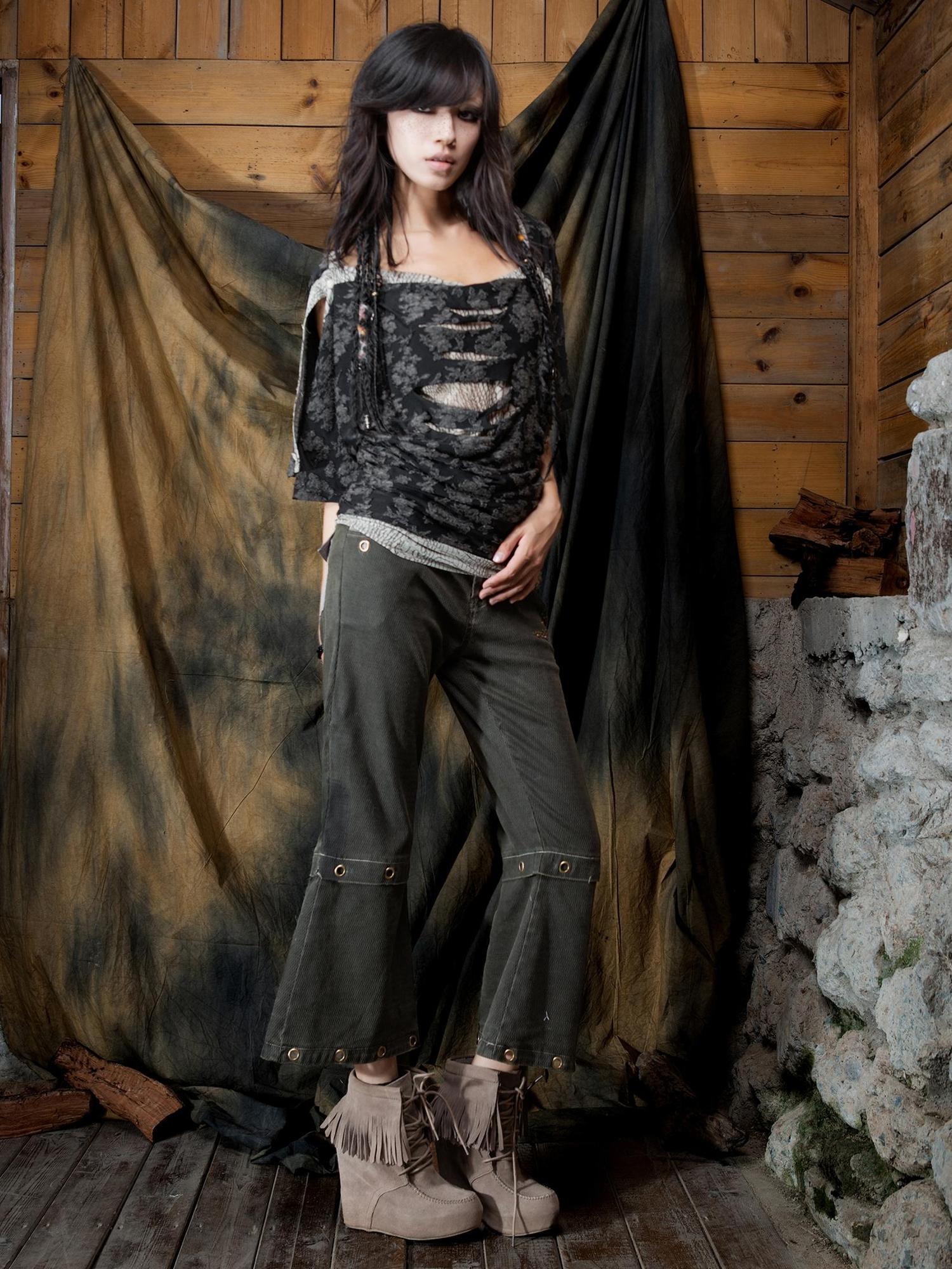 ARIADNAw Vintage Y2K Collage Tee Asymmetrical Cut Out Top Retro Contrast Splicing