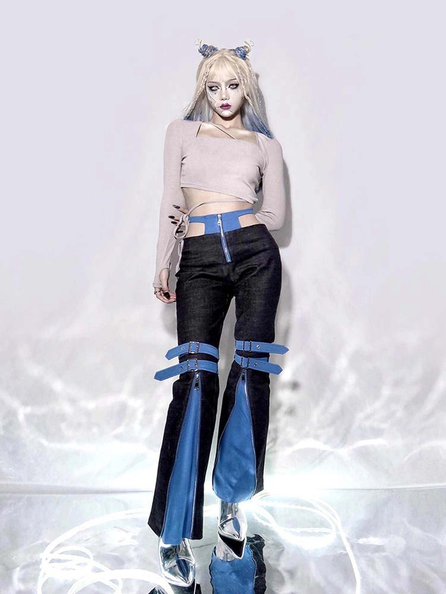Virtual Orbit Asymmetric Gray Knit Top With Waist Tie