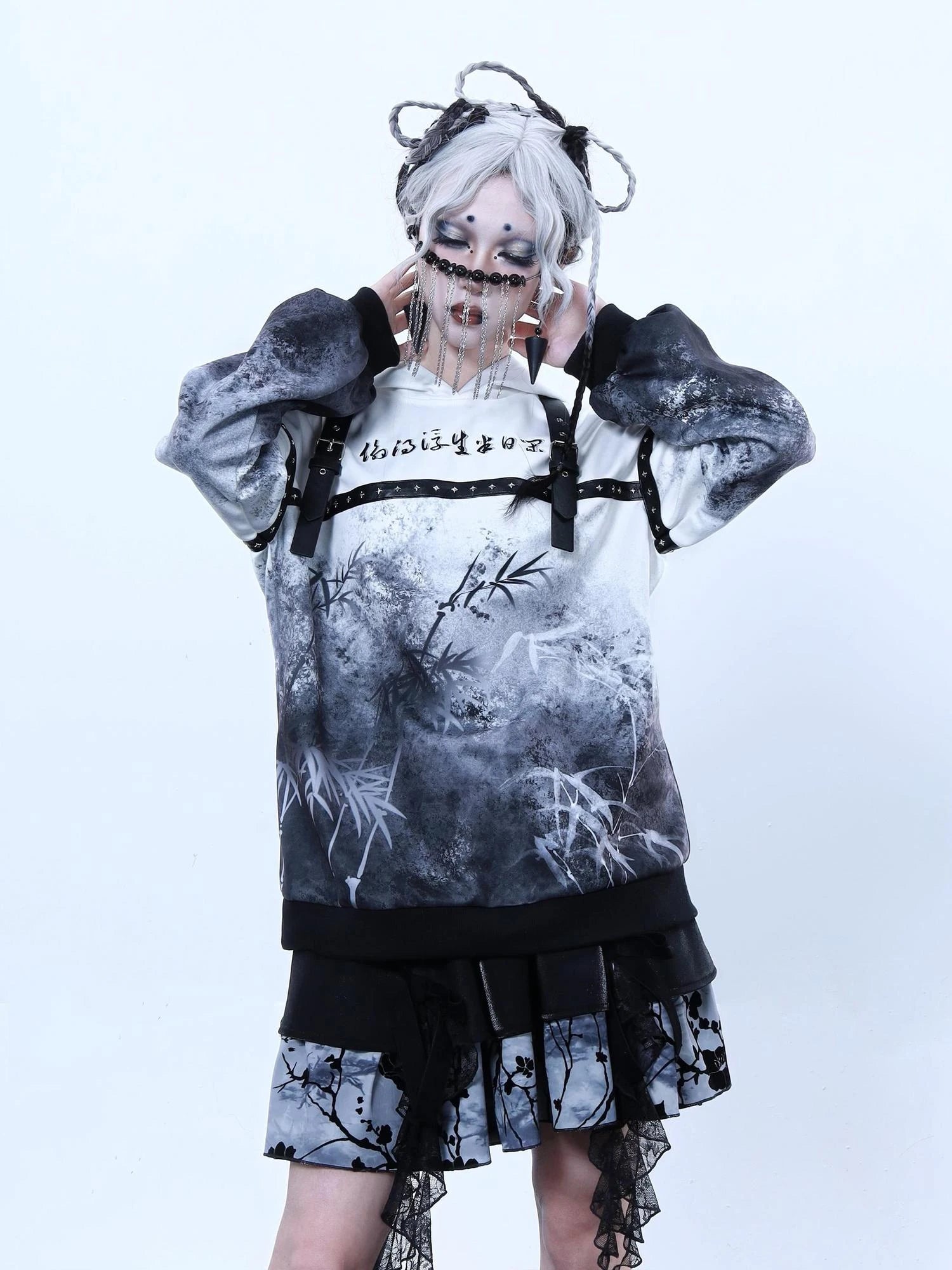 Virtual Orbit Chinese Ink Bamboo Embroidered Hoodie With Detachable Leather Buckle